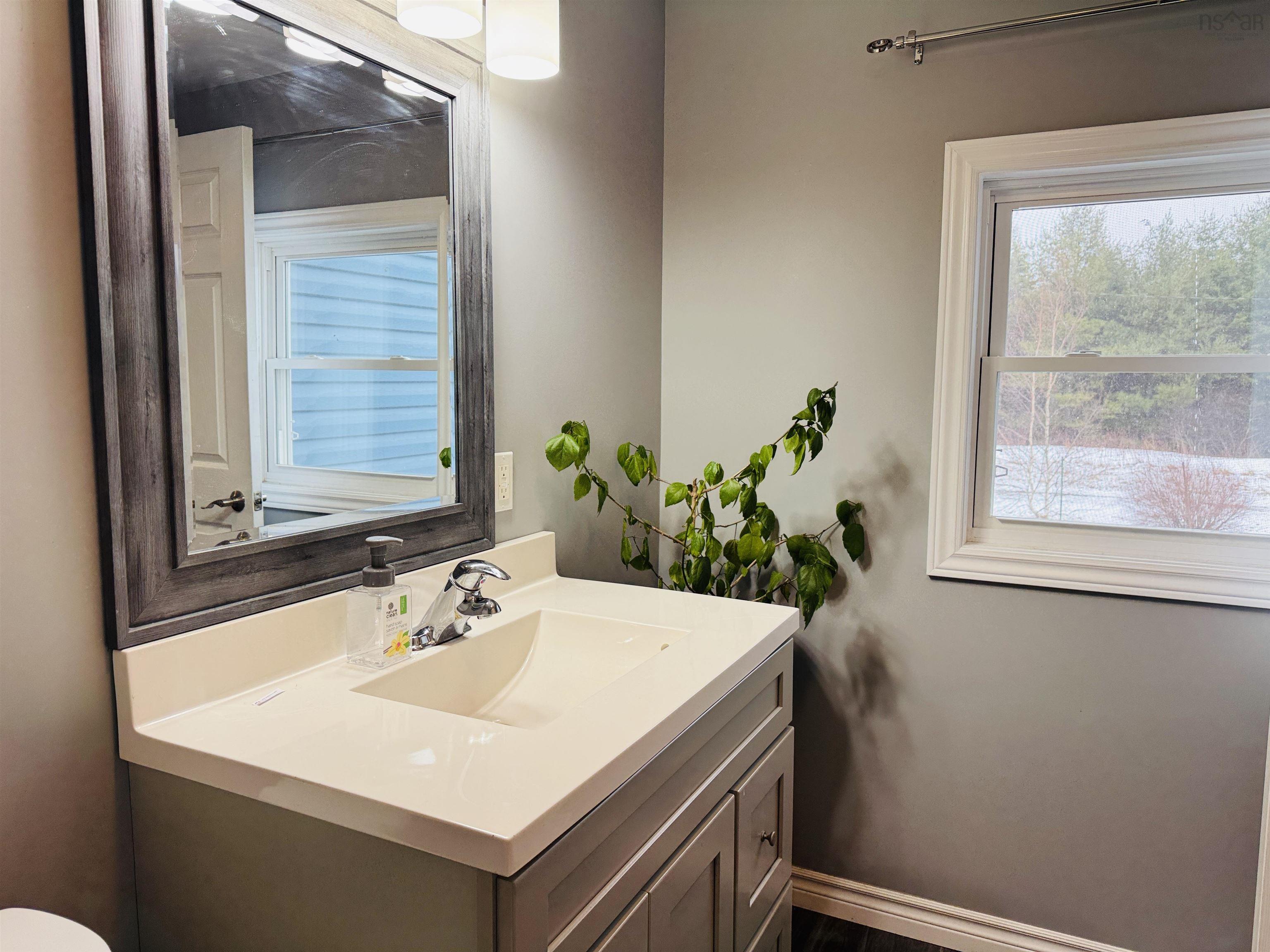 $229,900.00: 1787 Western Avenue, Parrsboro