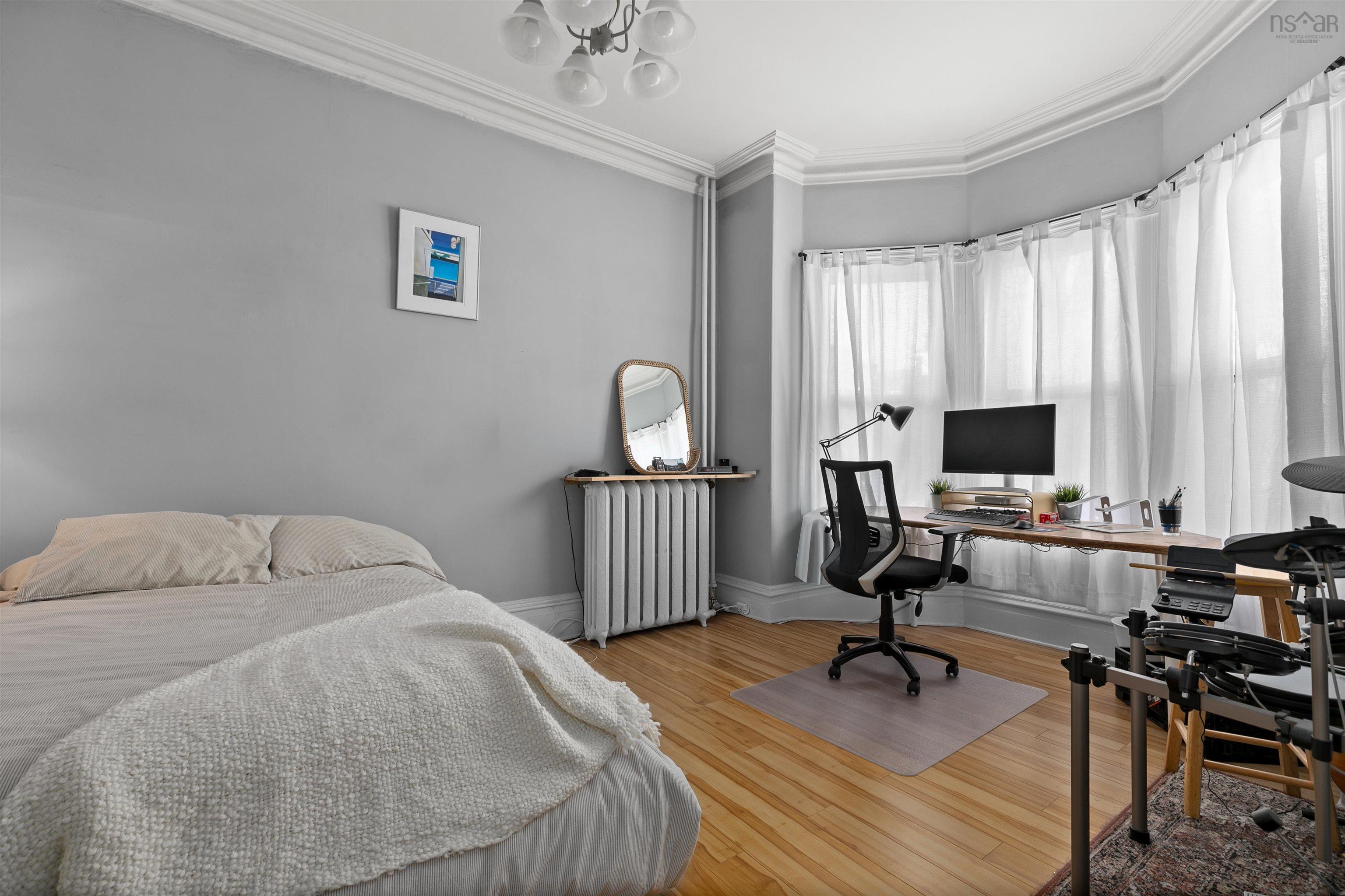 $1,150,000.00: 6268 Shirley Street, South End