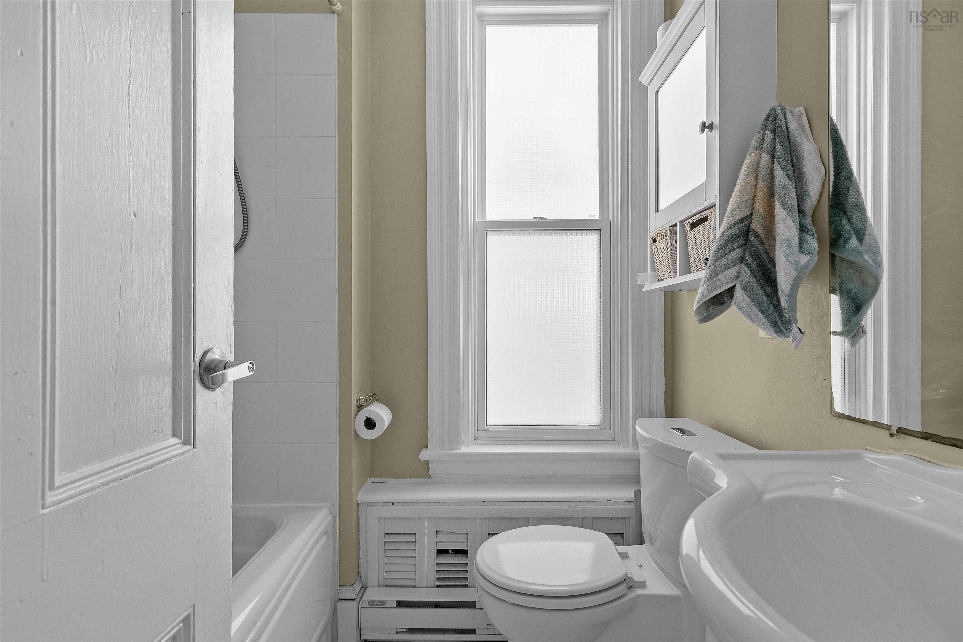 $1,150,000.00: 6268 Shirley Street, South End