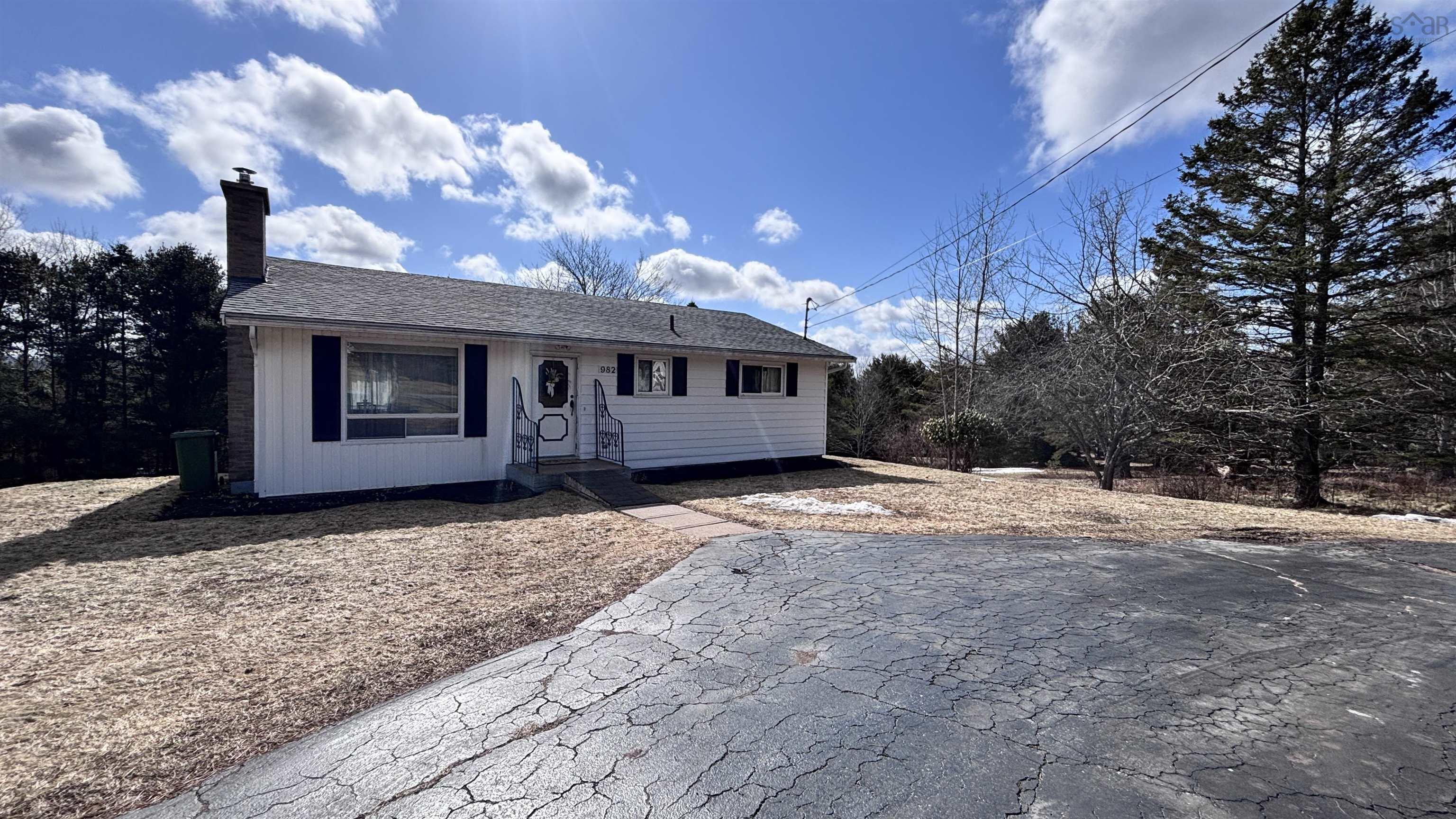 $365,000.00: 982 PICTOU Road, East Mountain