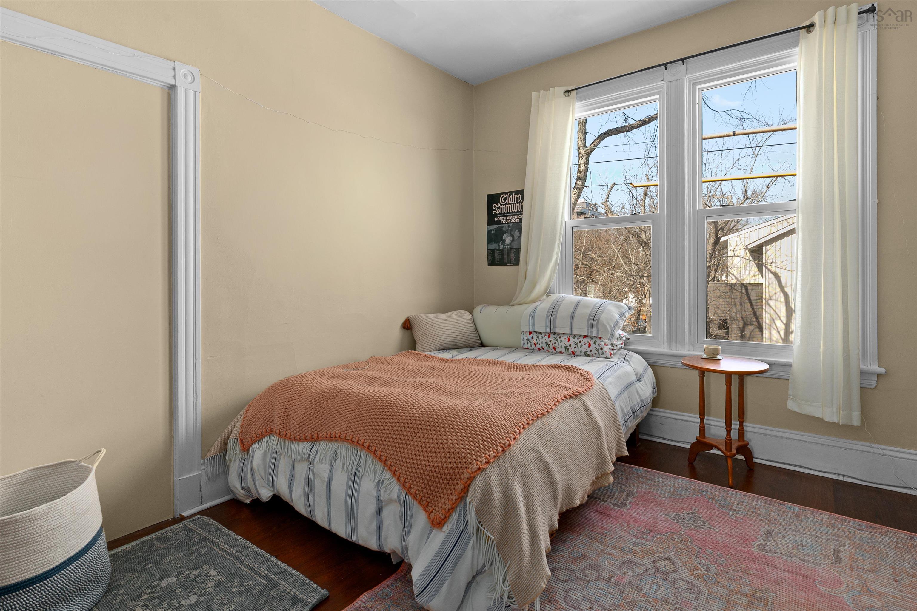 $1,150,000.00: 6268 Shirley Street, South End