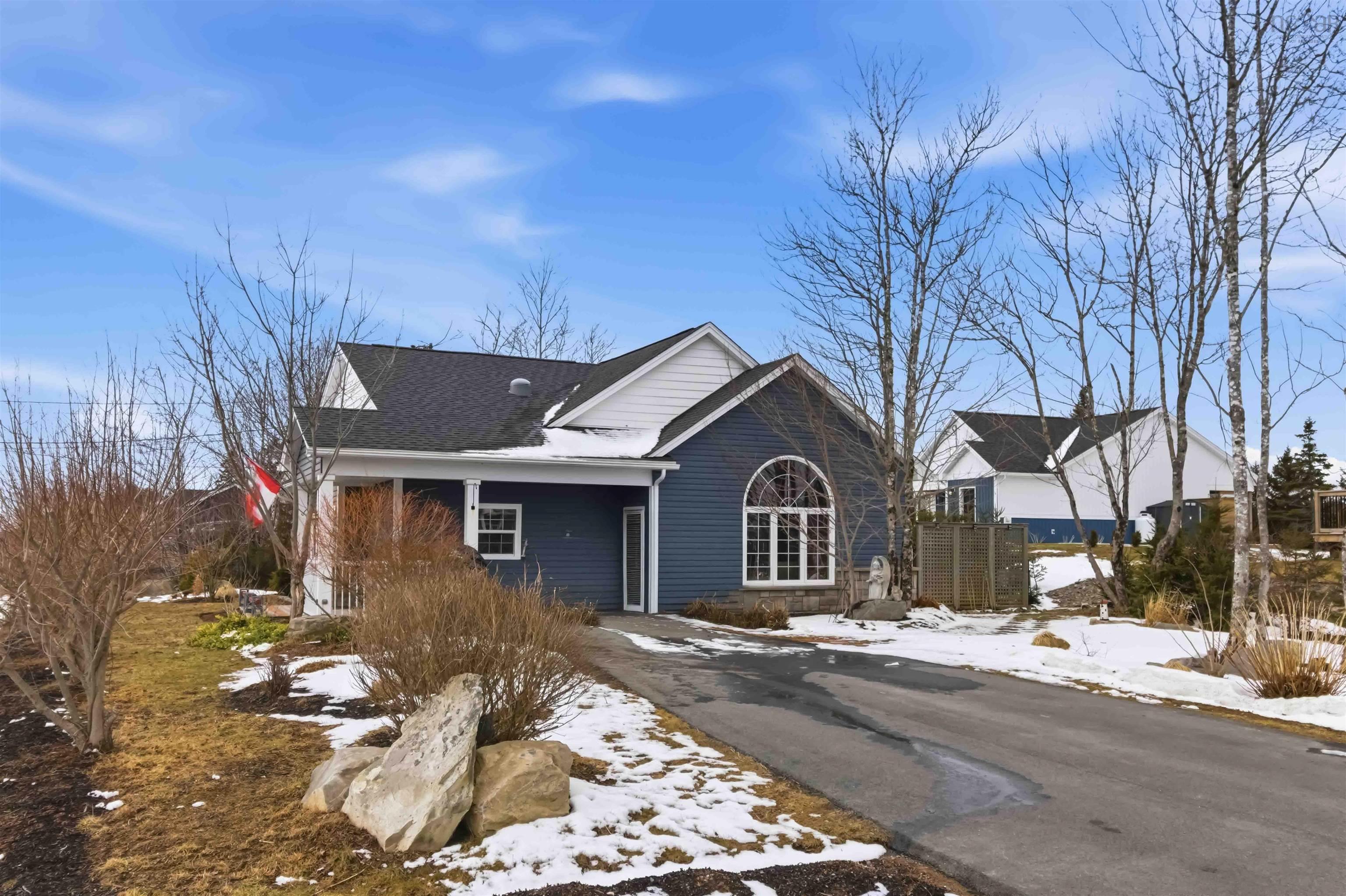 $599,900.00: 172 Stargazer Drive, Porters Lake