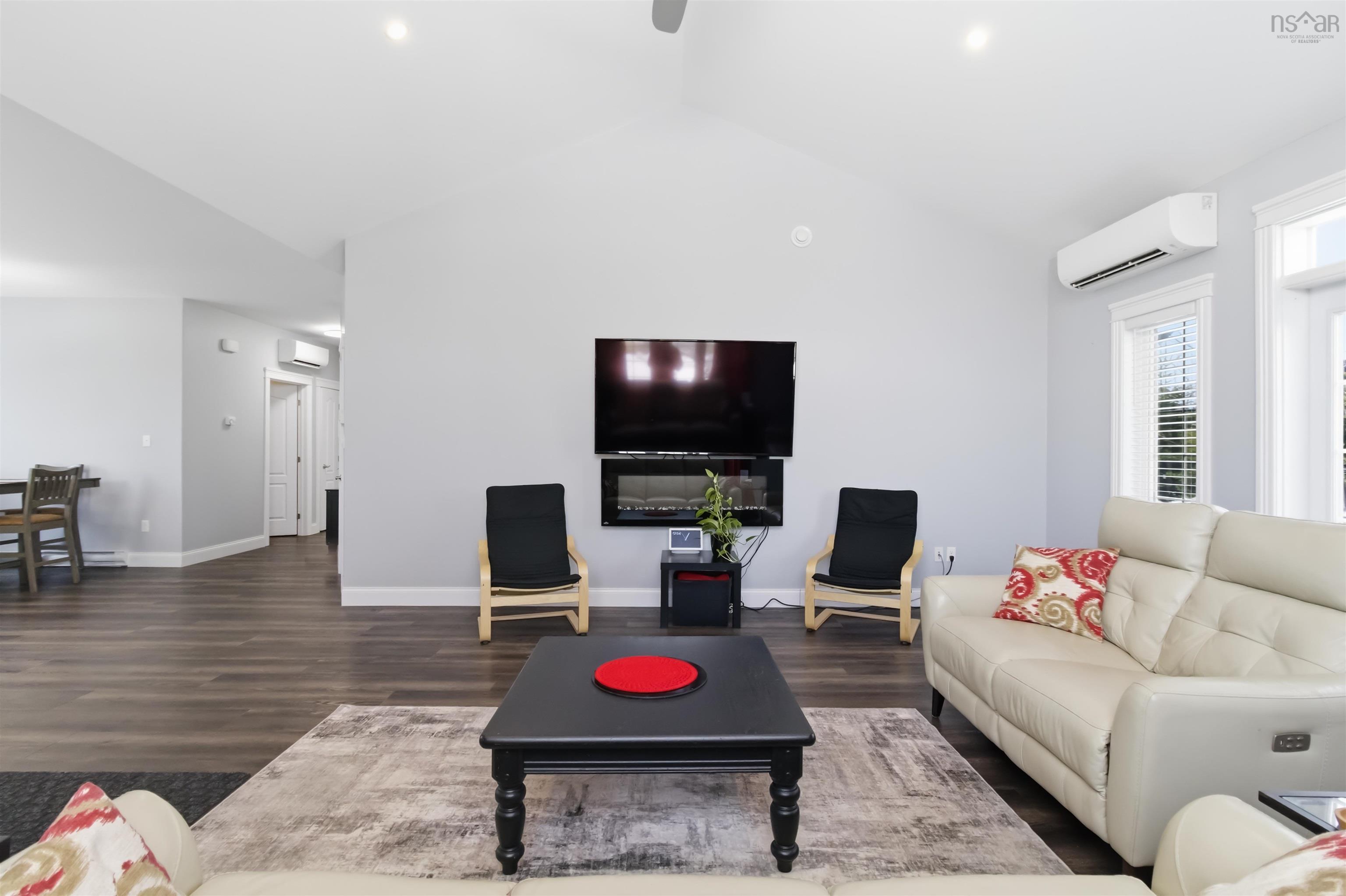 $599,900.00: 172 Stargazer Drive, Porters Lake