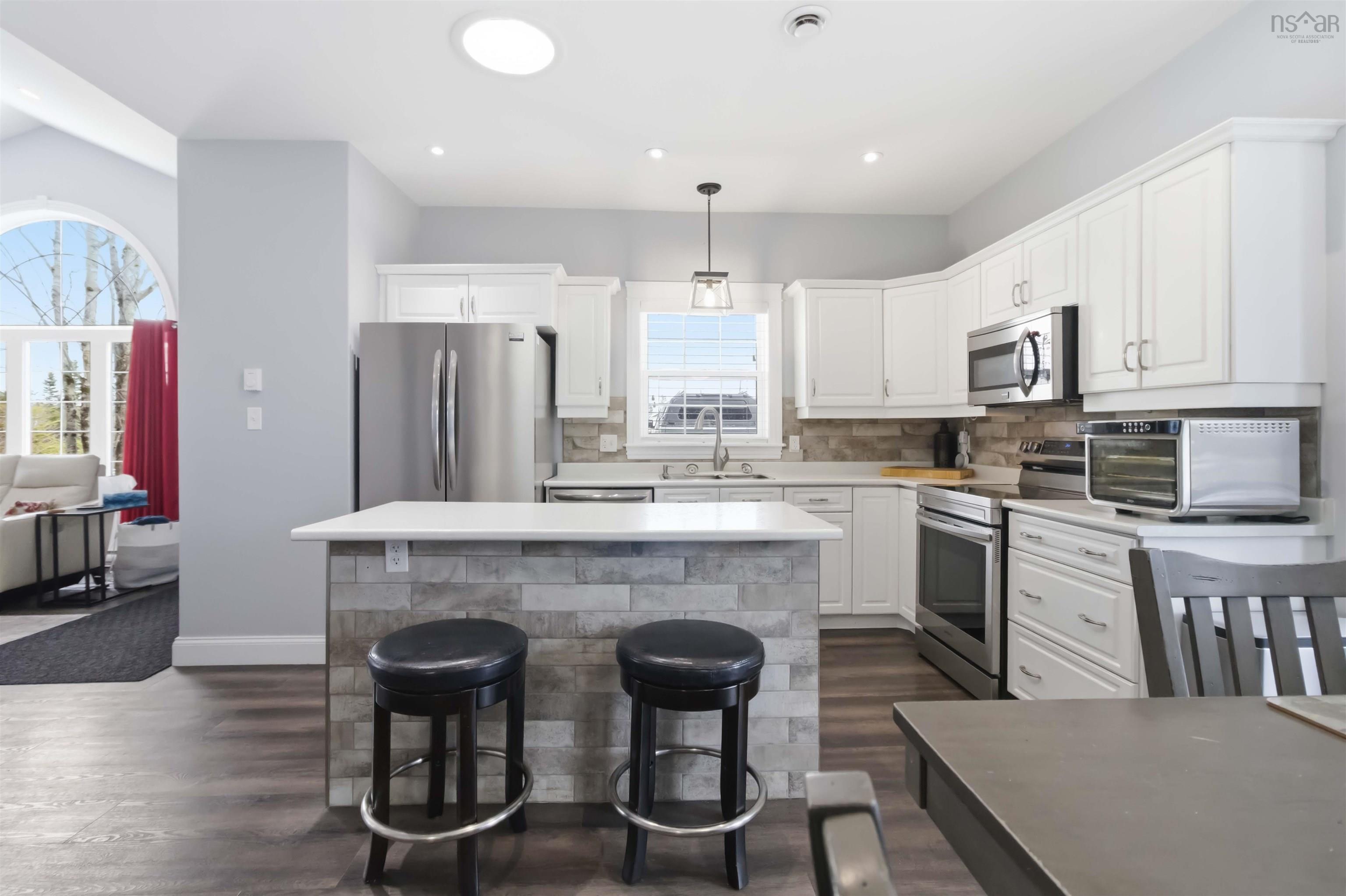 $599,900.00: 172 Stargazer Drive, Porters Lake