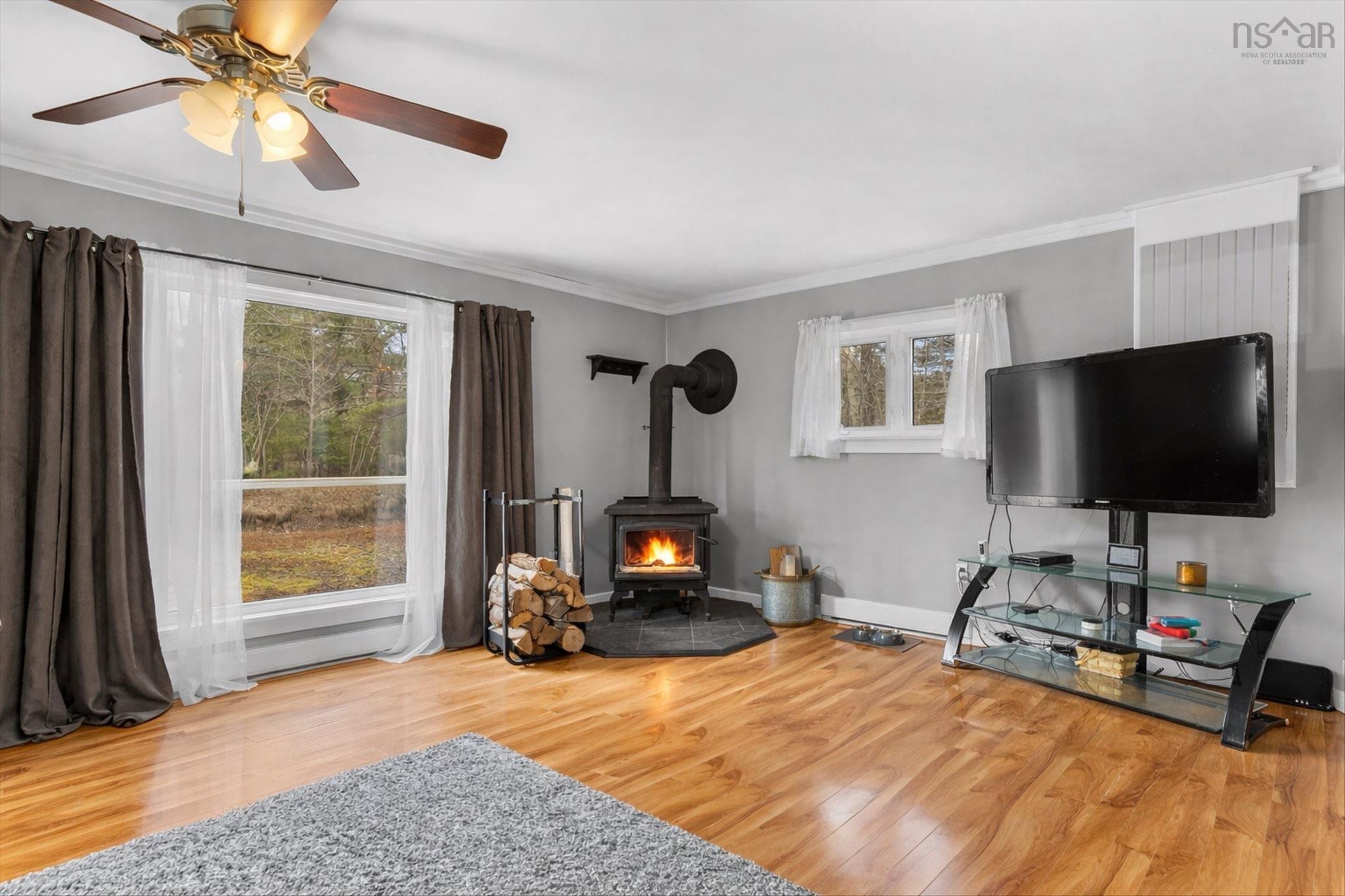 $359,900.00: 34 Ohio Road, Shelburne