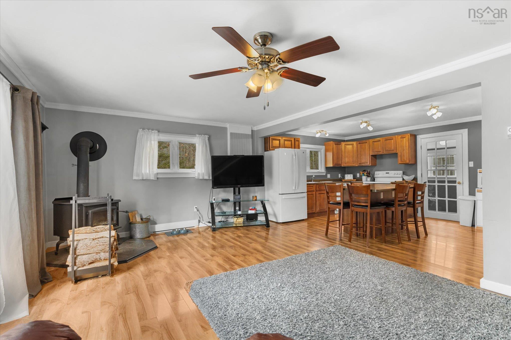 $359,900.00: 34 Ohio Road, Shelburne