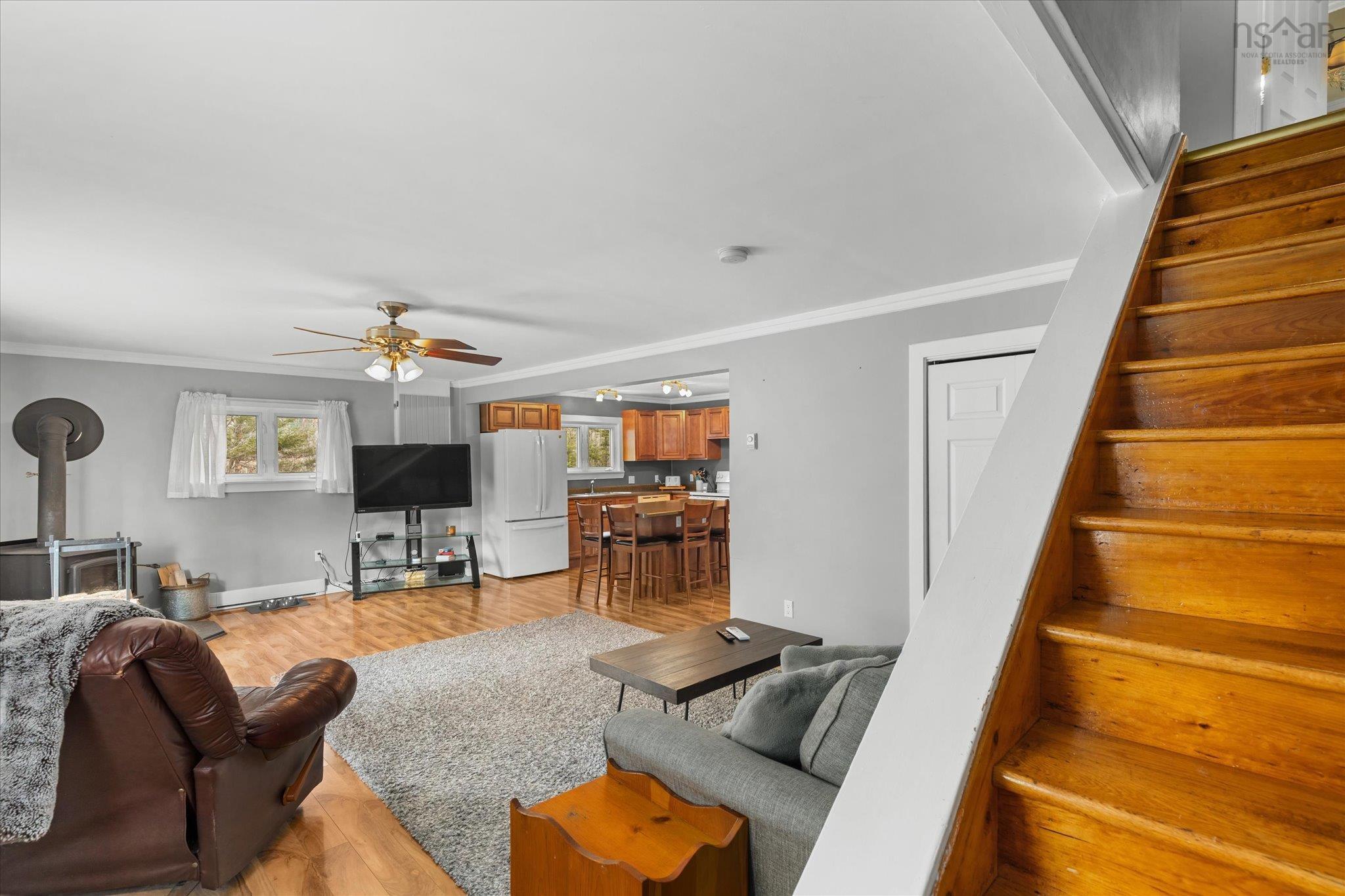 $359,900.00: 34 Ohio Road, Shelburne