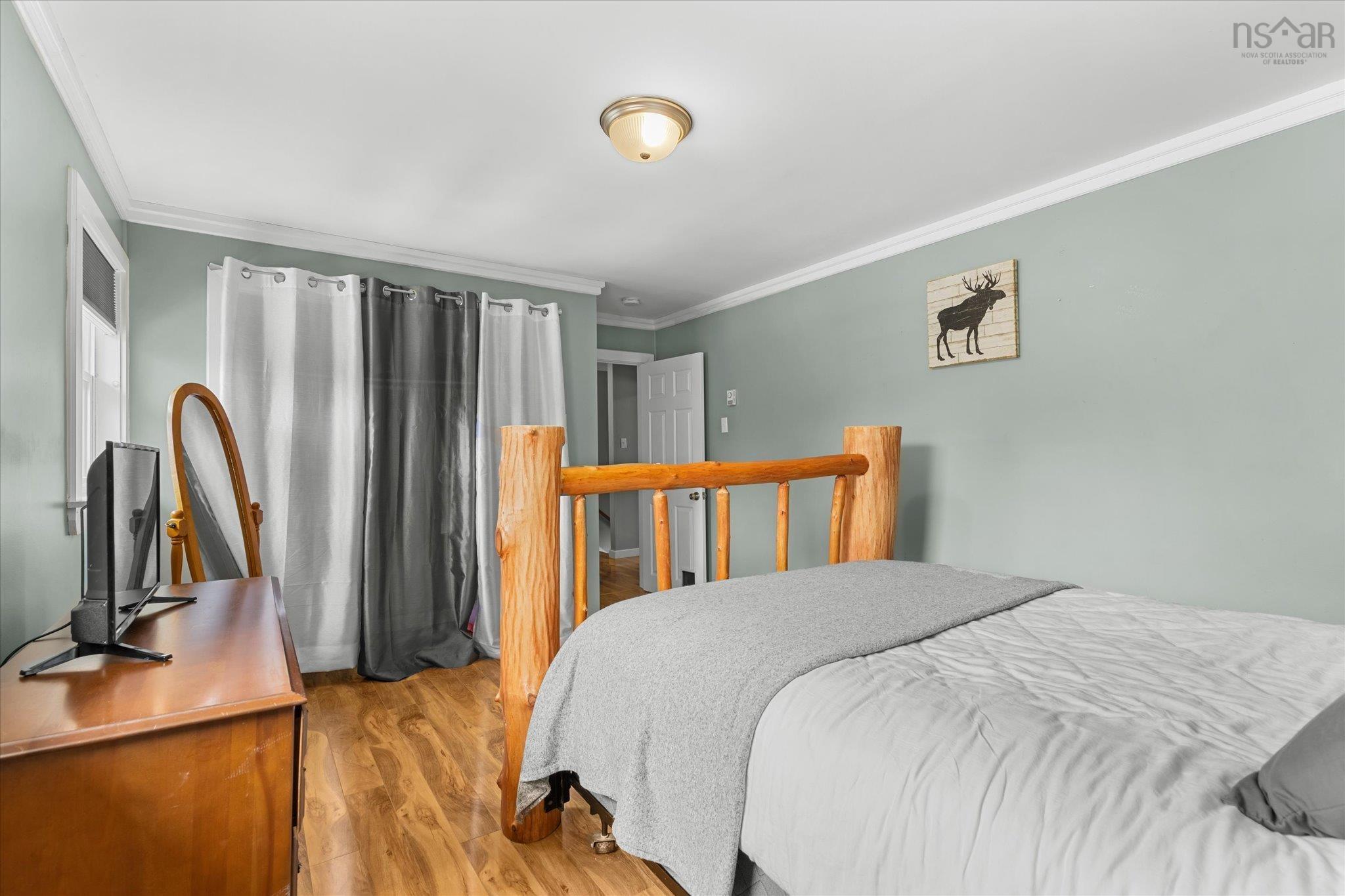 $359,900.00: 34 Ohio Road, Shelburne