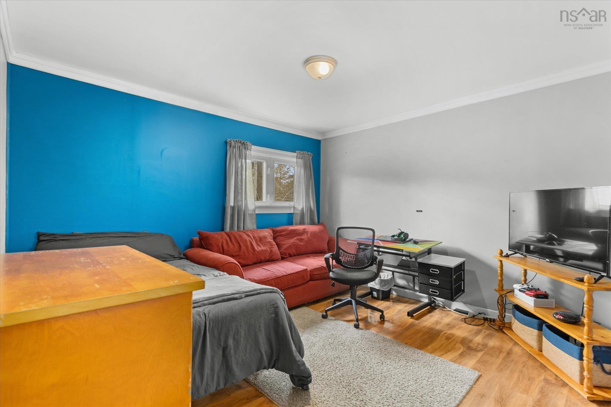 $359,900.00: 34 Ohio Road, Shelburne