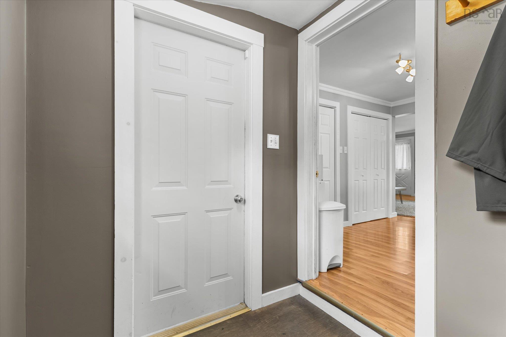 $359,900.00: 34 Ohio Road, Shelburne