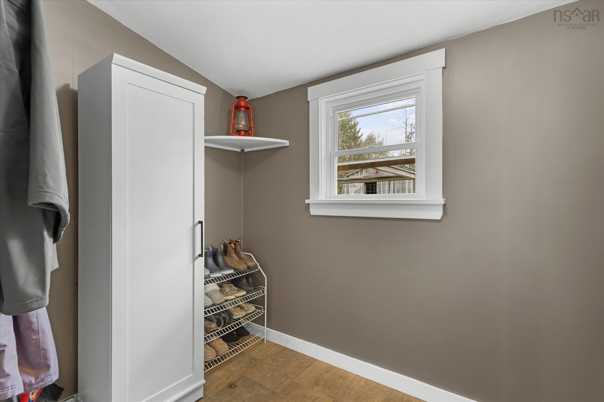 $359,900.00: 34 Ohio Road, Shelburne