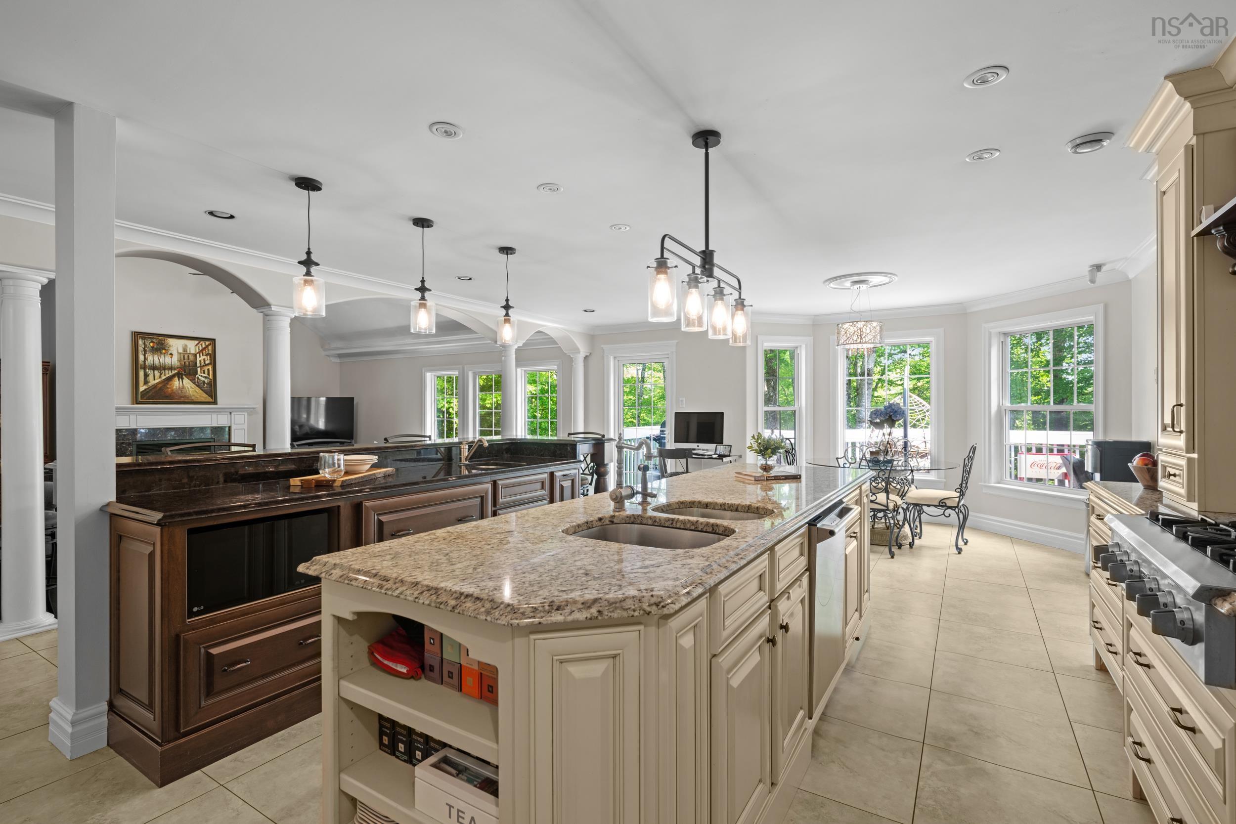 $1,199,900.00: 14 Club House Lane, Hammonds Plains