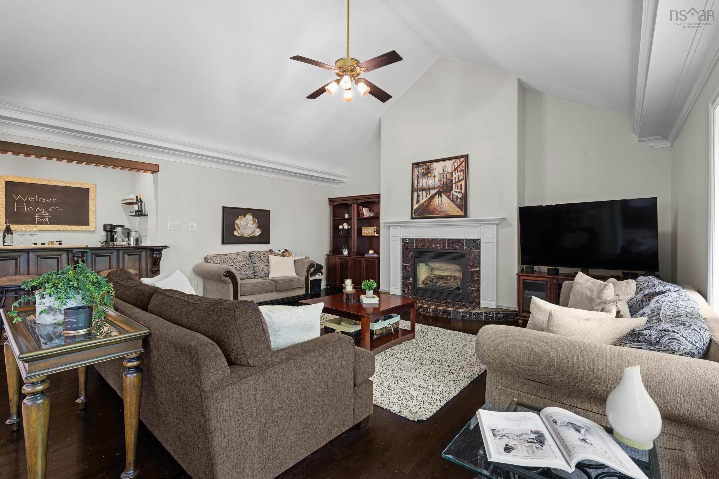 $1,199,900.00: 14 Club House Lane, Hammonds Plains