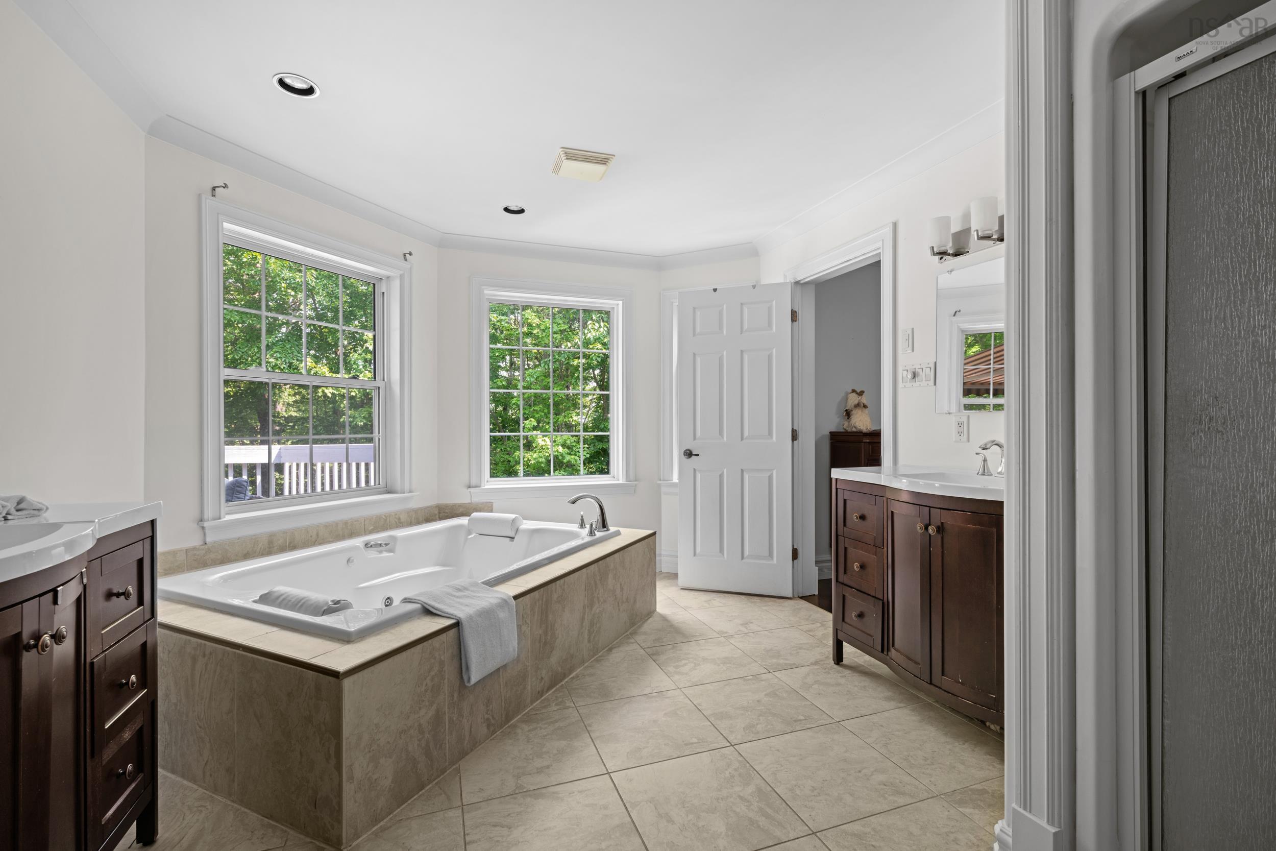 $1,199,900.00: 14 Club House Lane, Hammonds Plains