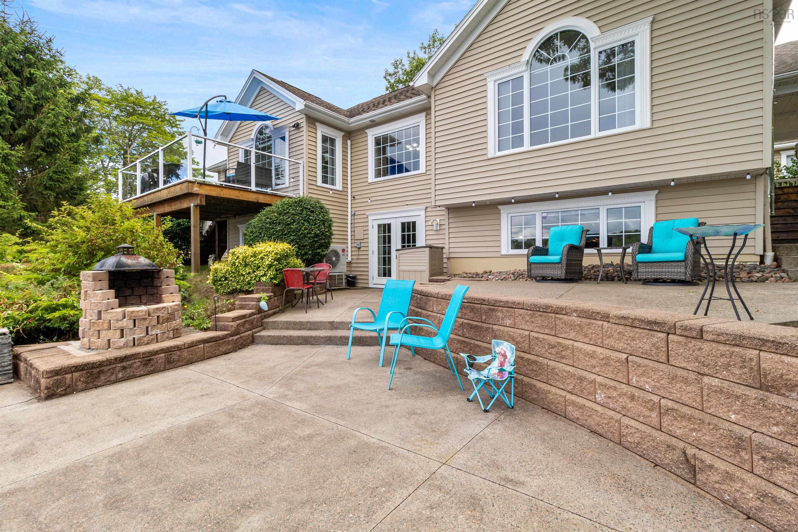 $949,500.00: 385 Lakeview Avenue, Middle Sackville