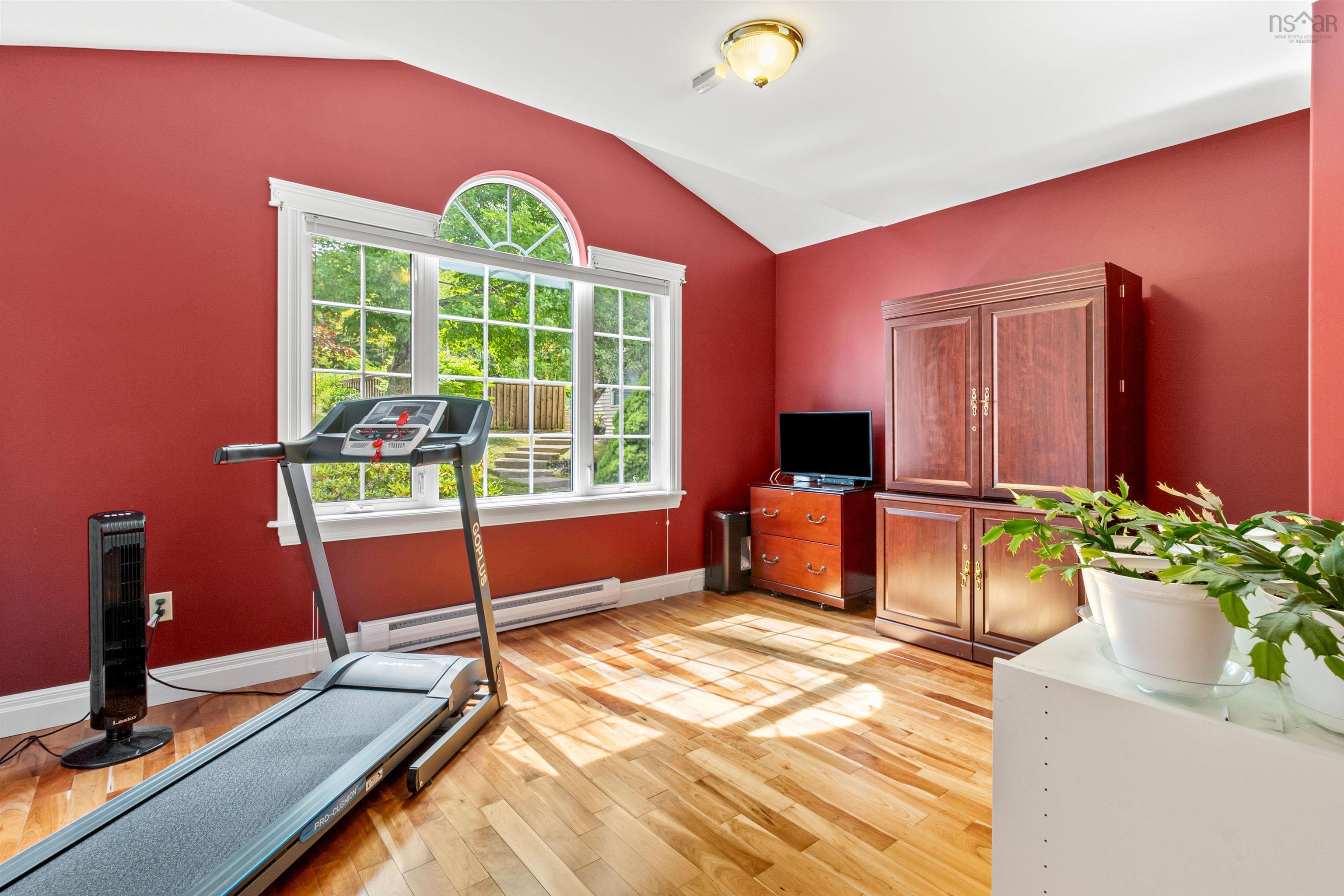 $949,500.00: 385 Lakeview Avenue, Middle Sackville