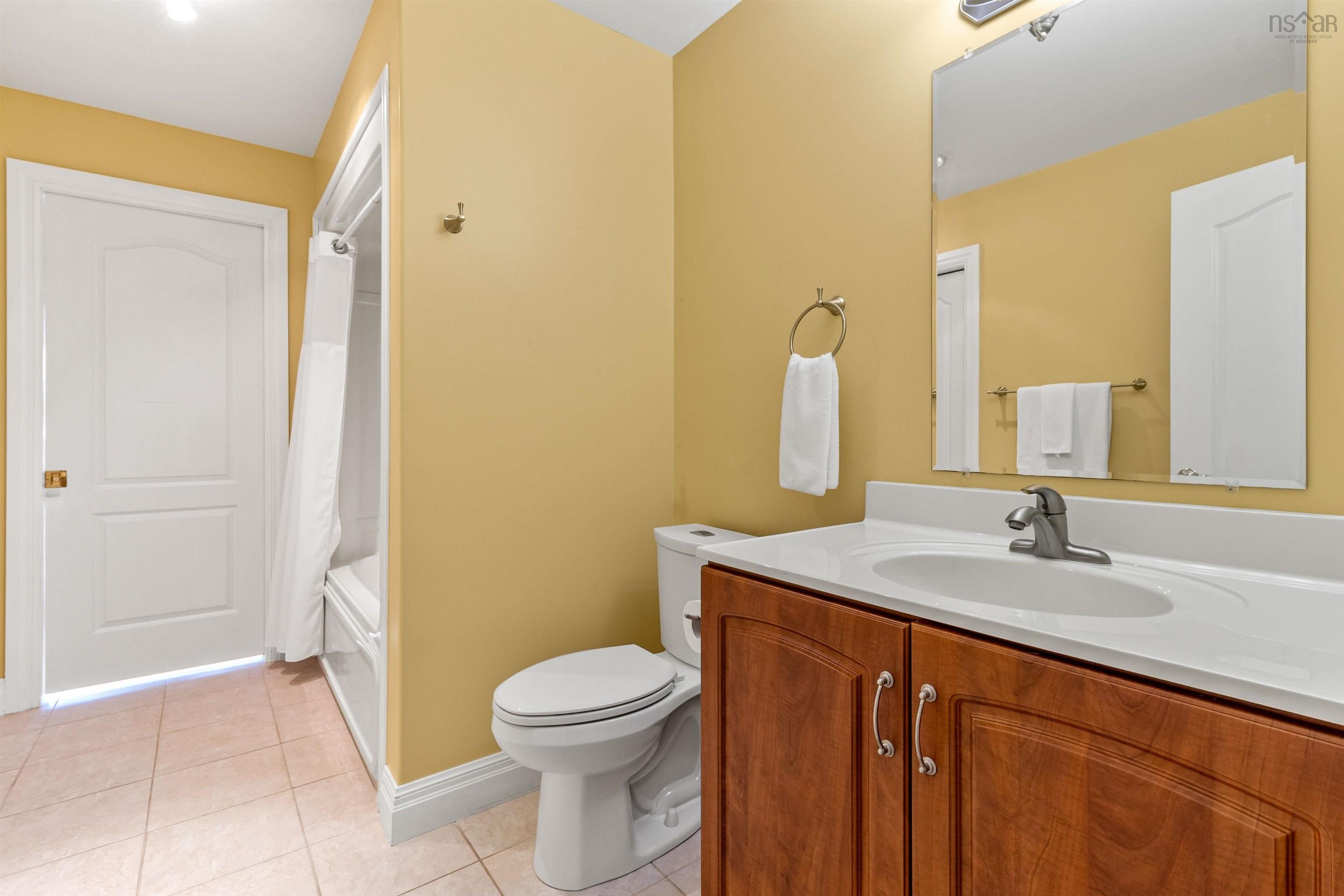 $949,500.00: 385 Lakeview Avenue, Middle Sackville