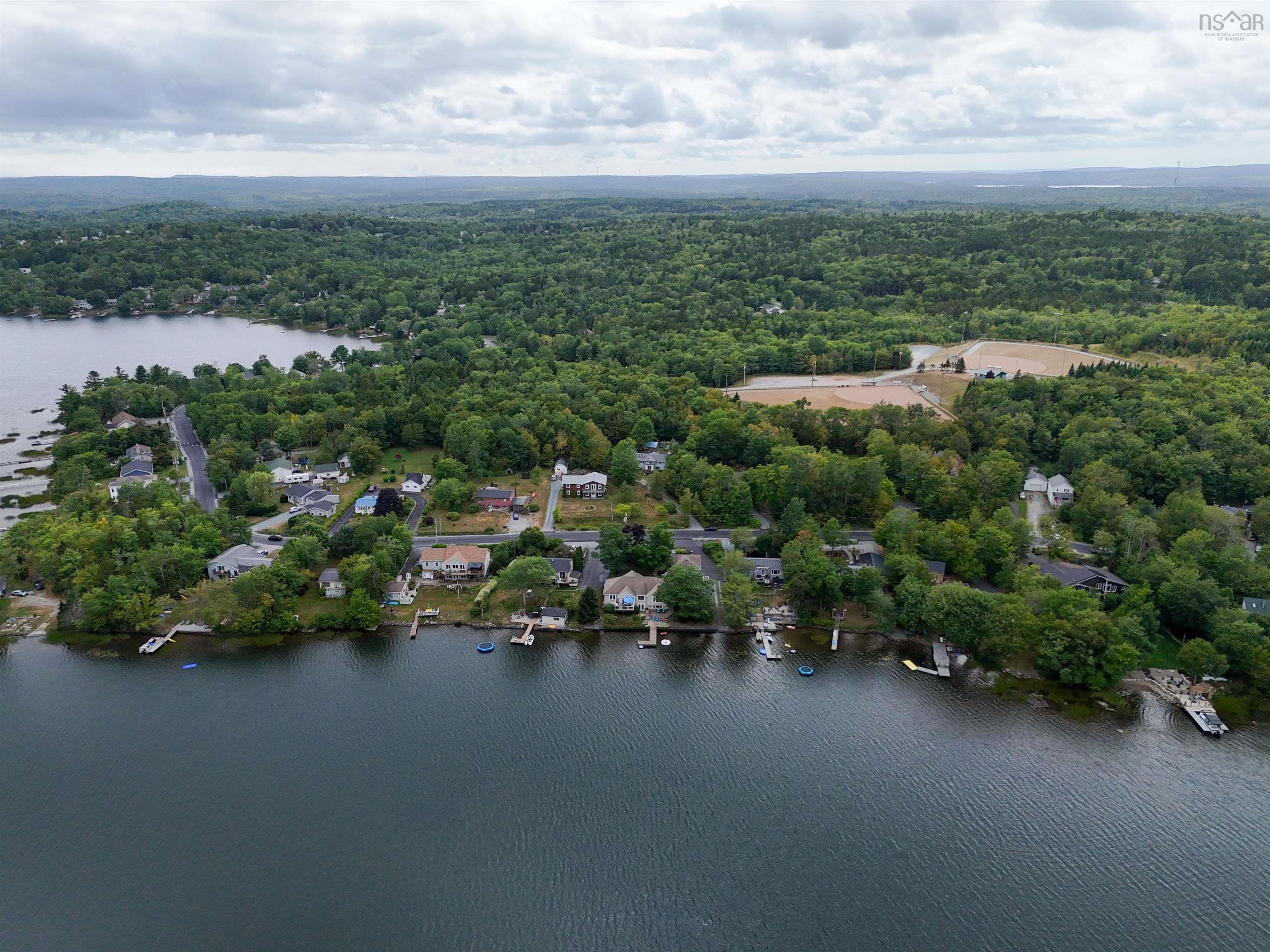 $949,500.00: 385 Lakeview Avenue, Middle Sackville