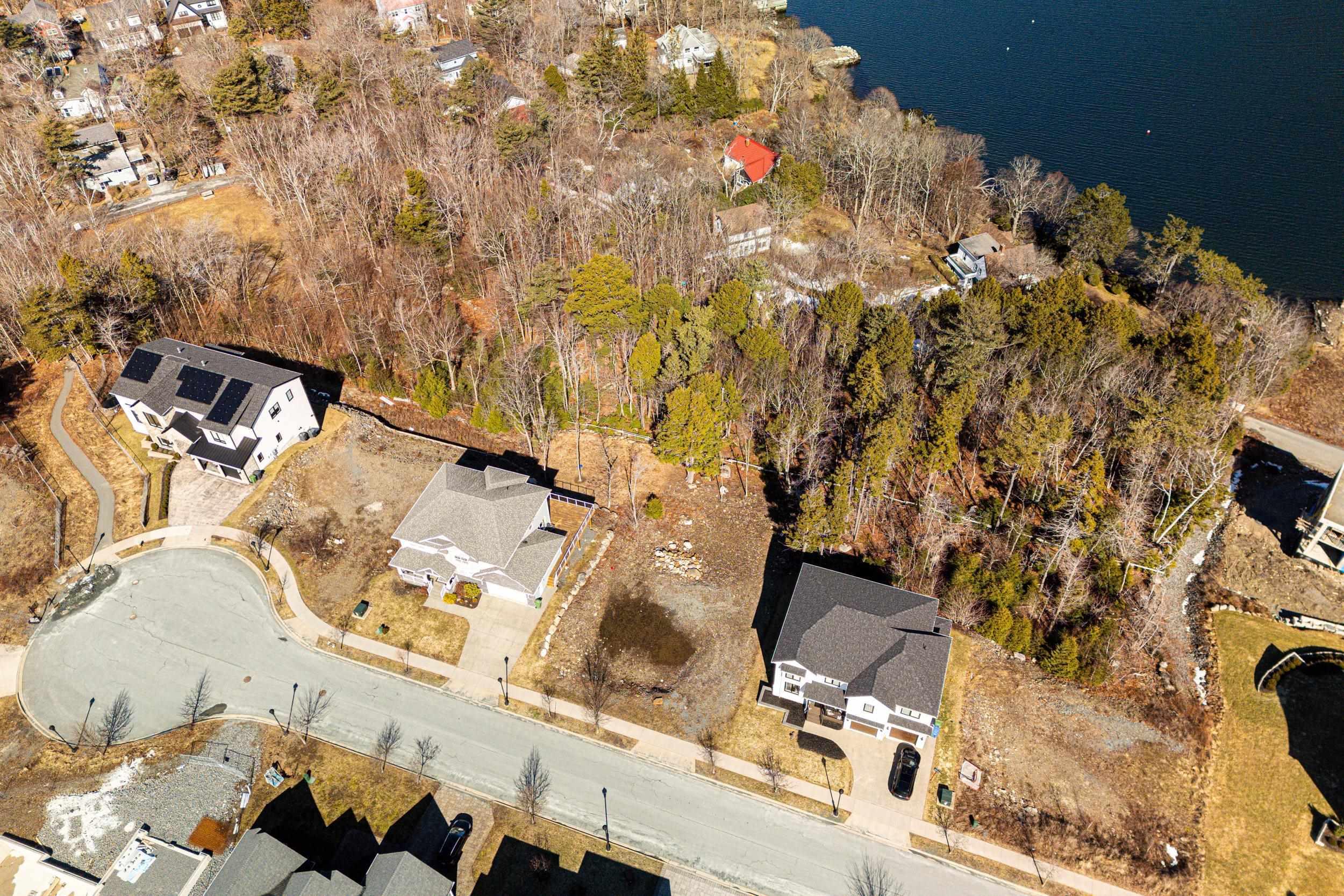 $549,900.00: 61 Hearthwood Crescent, Halifax