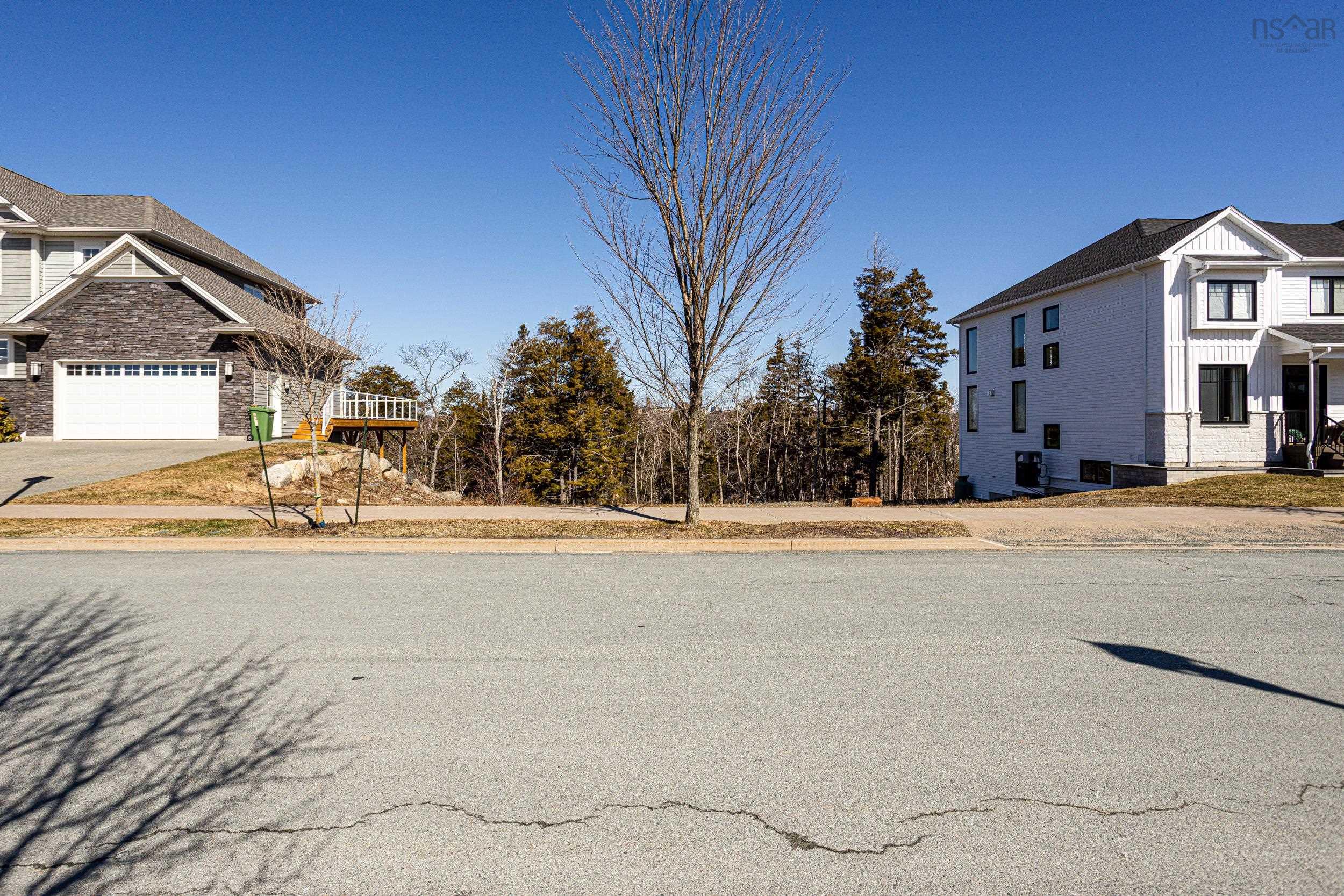 $549,900.00: 61 Hearthwood Crescent, Halifax