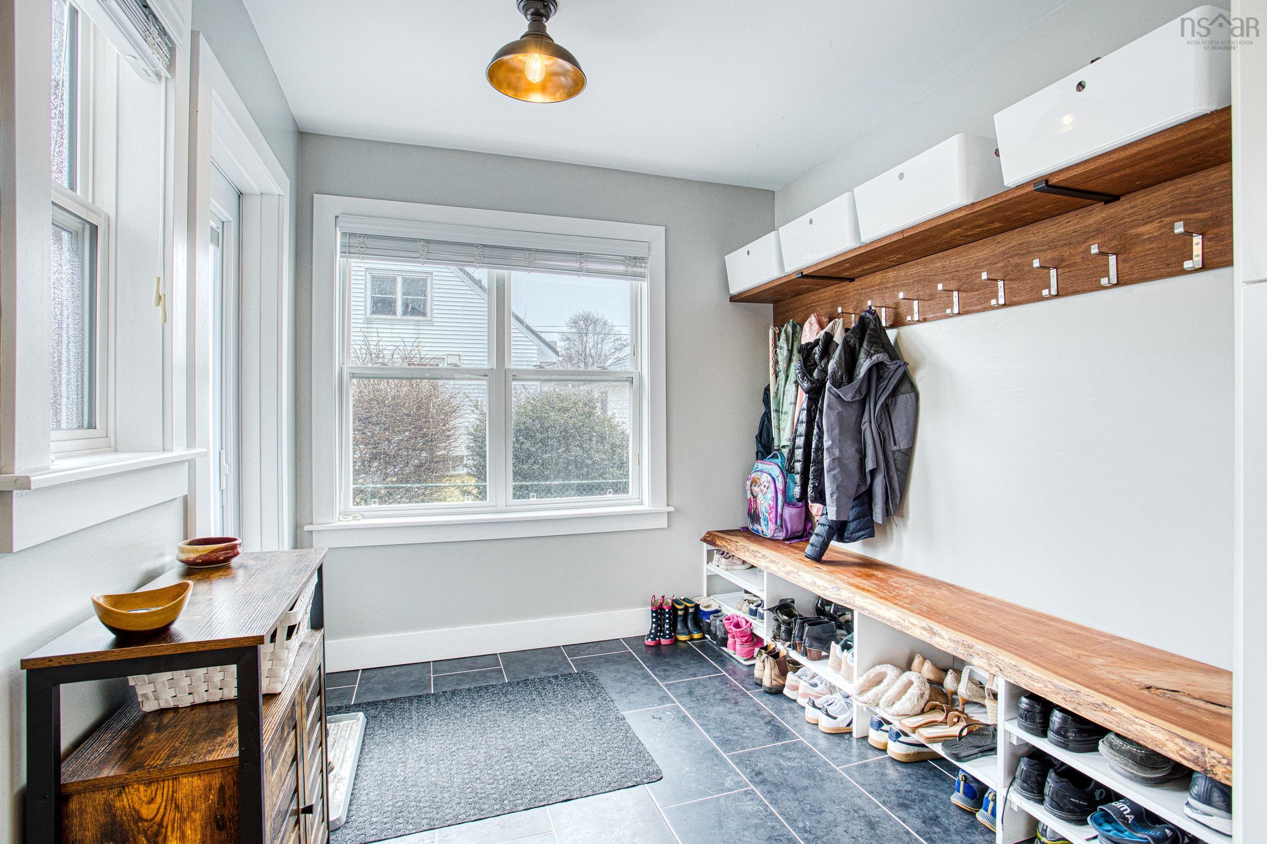 $869,000.00: 3198 Ashburn Avenue, Halifax