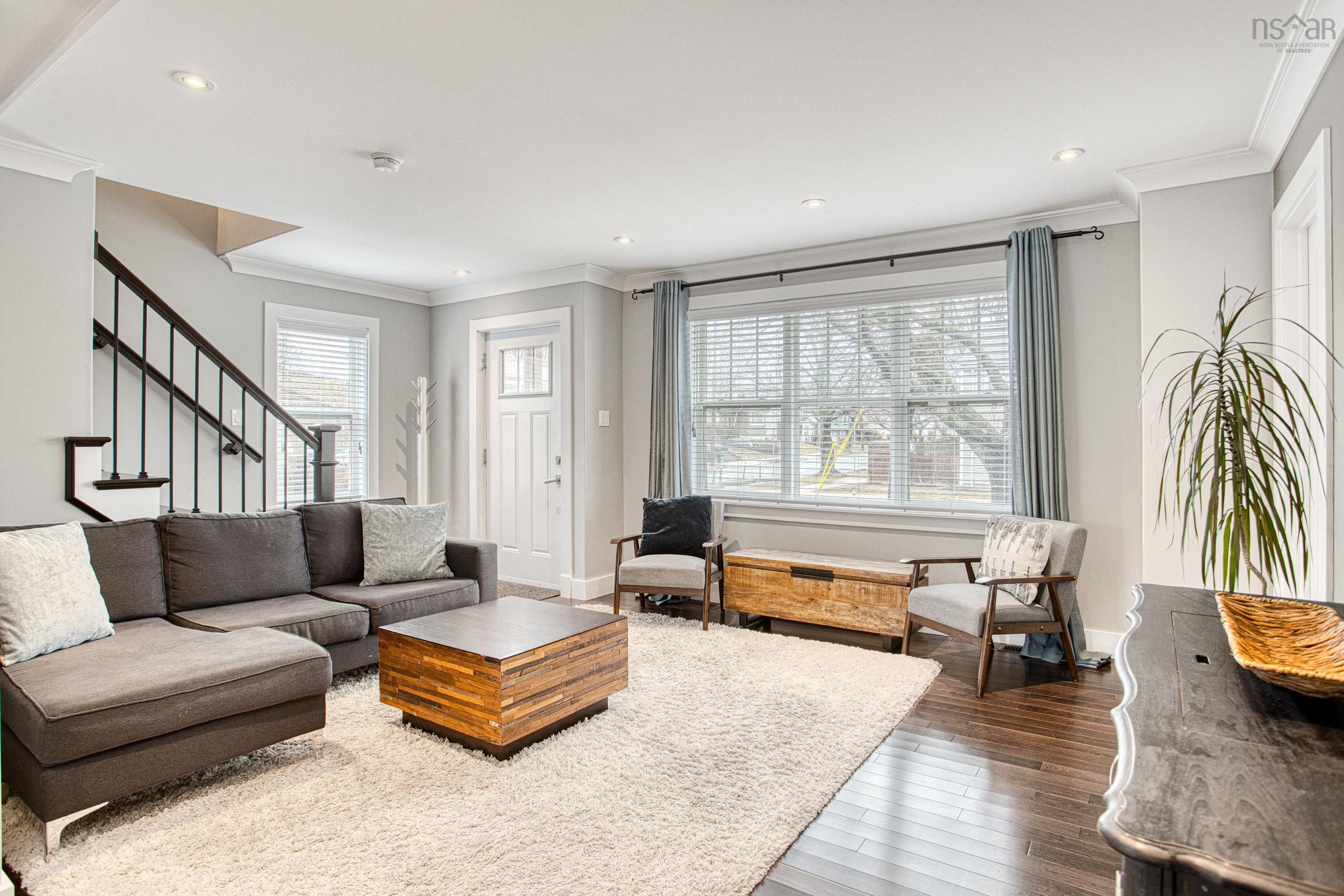 $869,000.00: 3198 Ashburn Avenue, Halifax