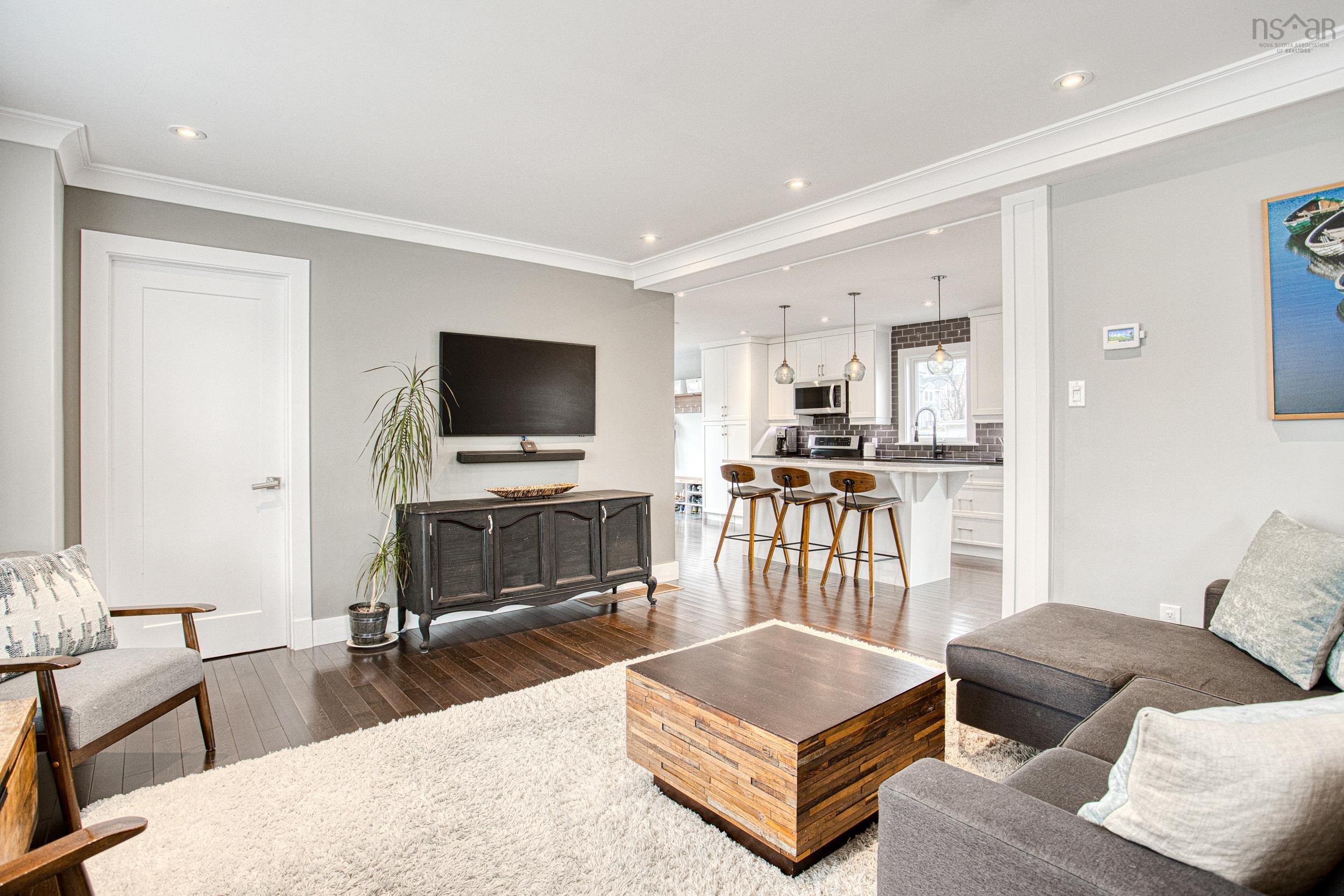 $869,000.00: 3198 Ashburn Avenue, Halifax