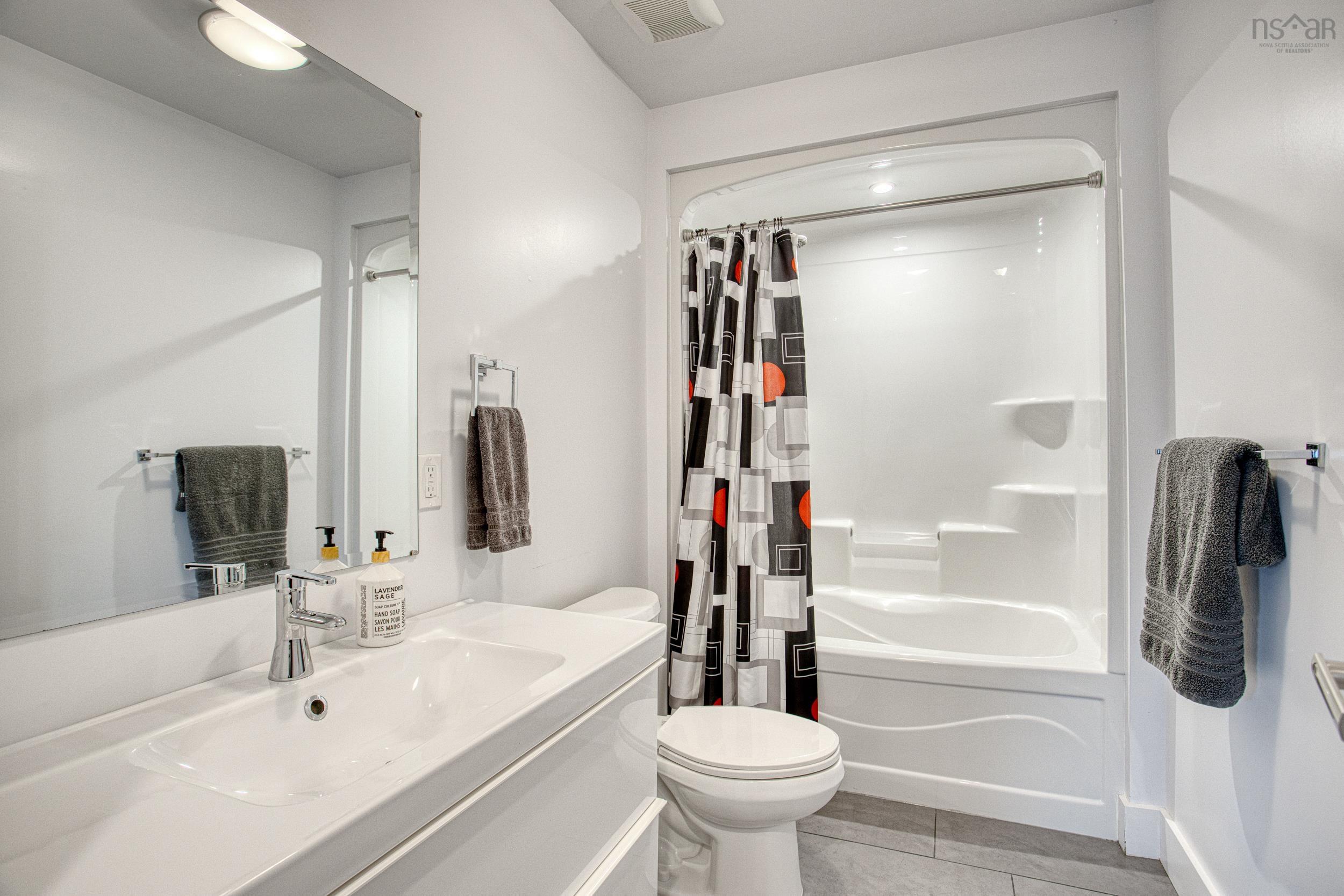 $869,000.00: 3198 Ashburn Avenue, Halifax