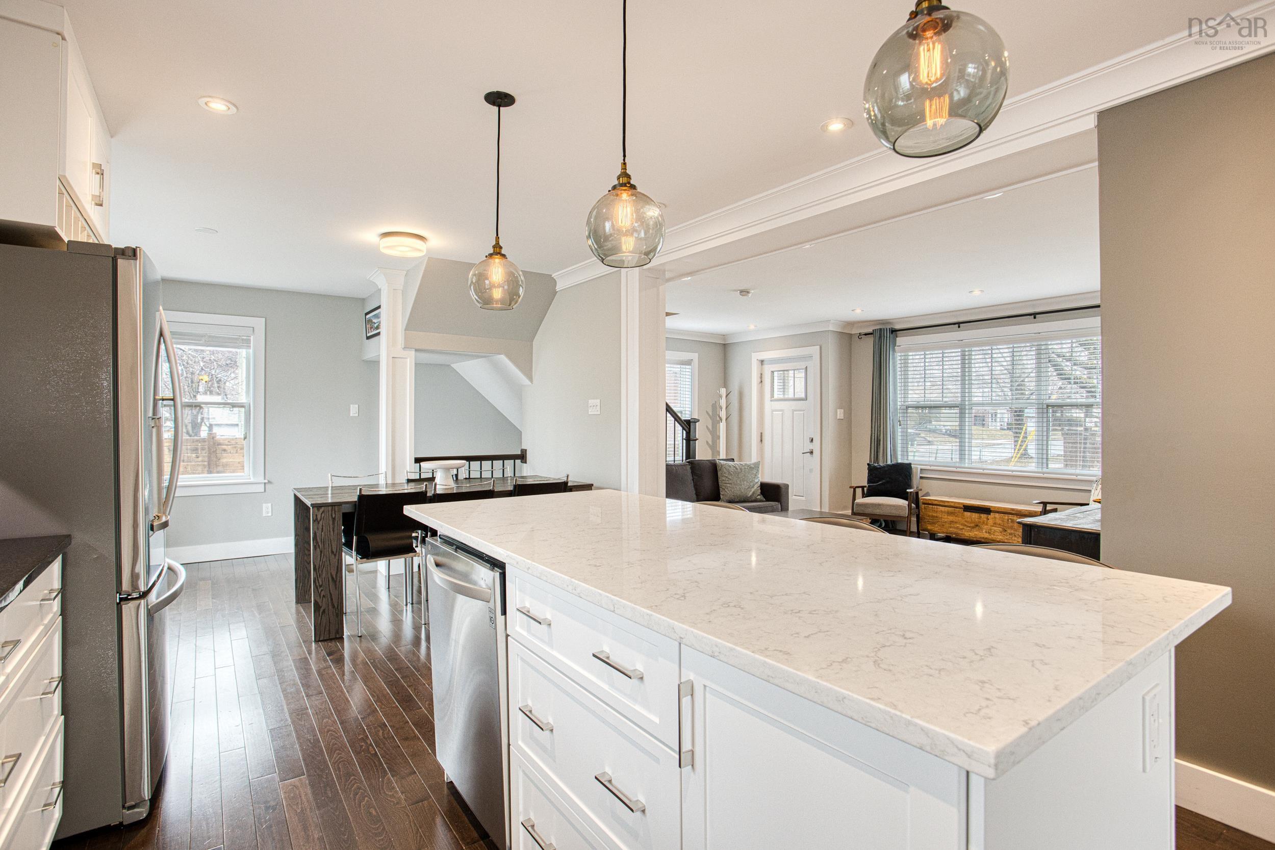 $869,000.00: 3198 Ashburn Avenue, Halifax