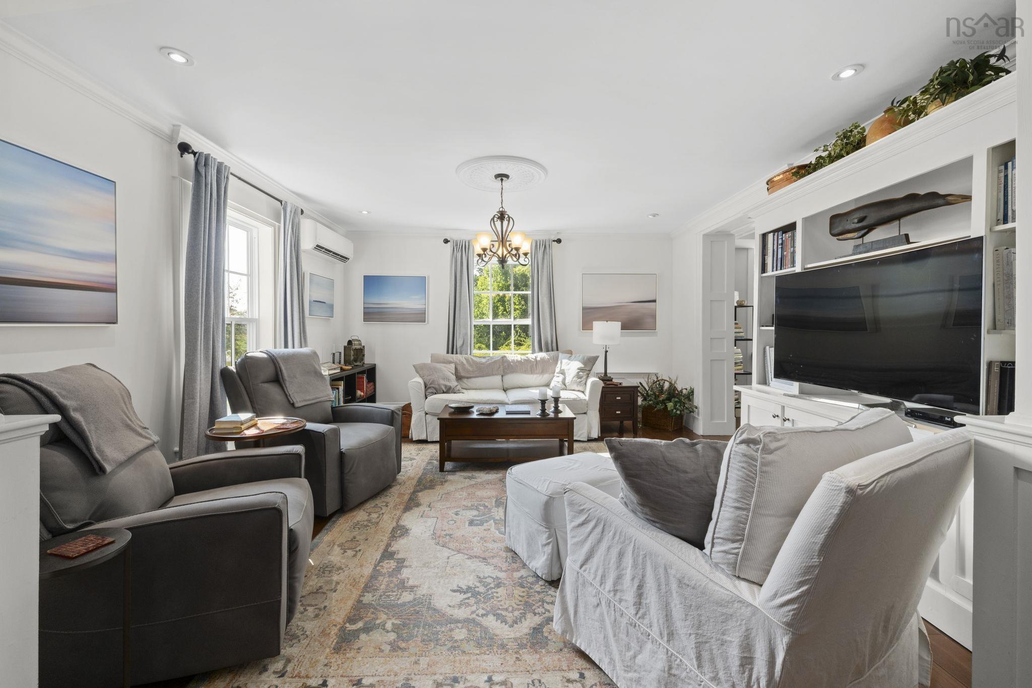 $679,999.00: 190 Main Street, Berwick