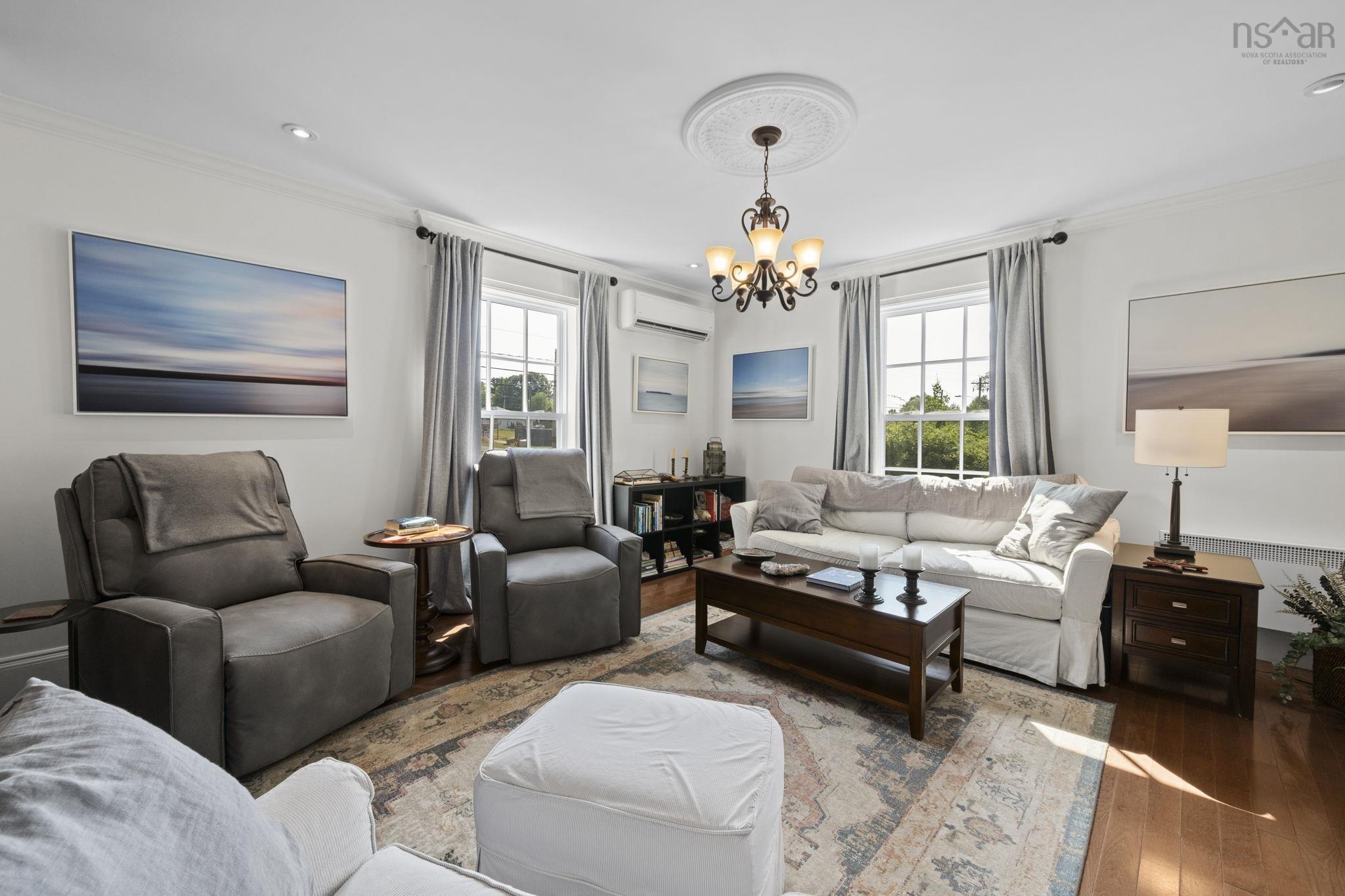 $679,999.00: 190 Main Street, Berwick