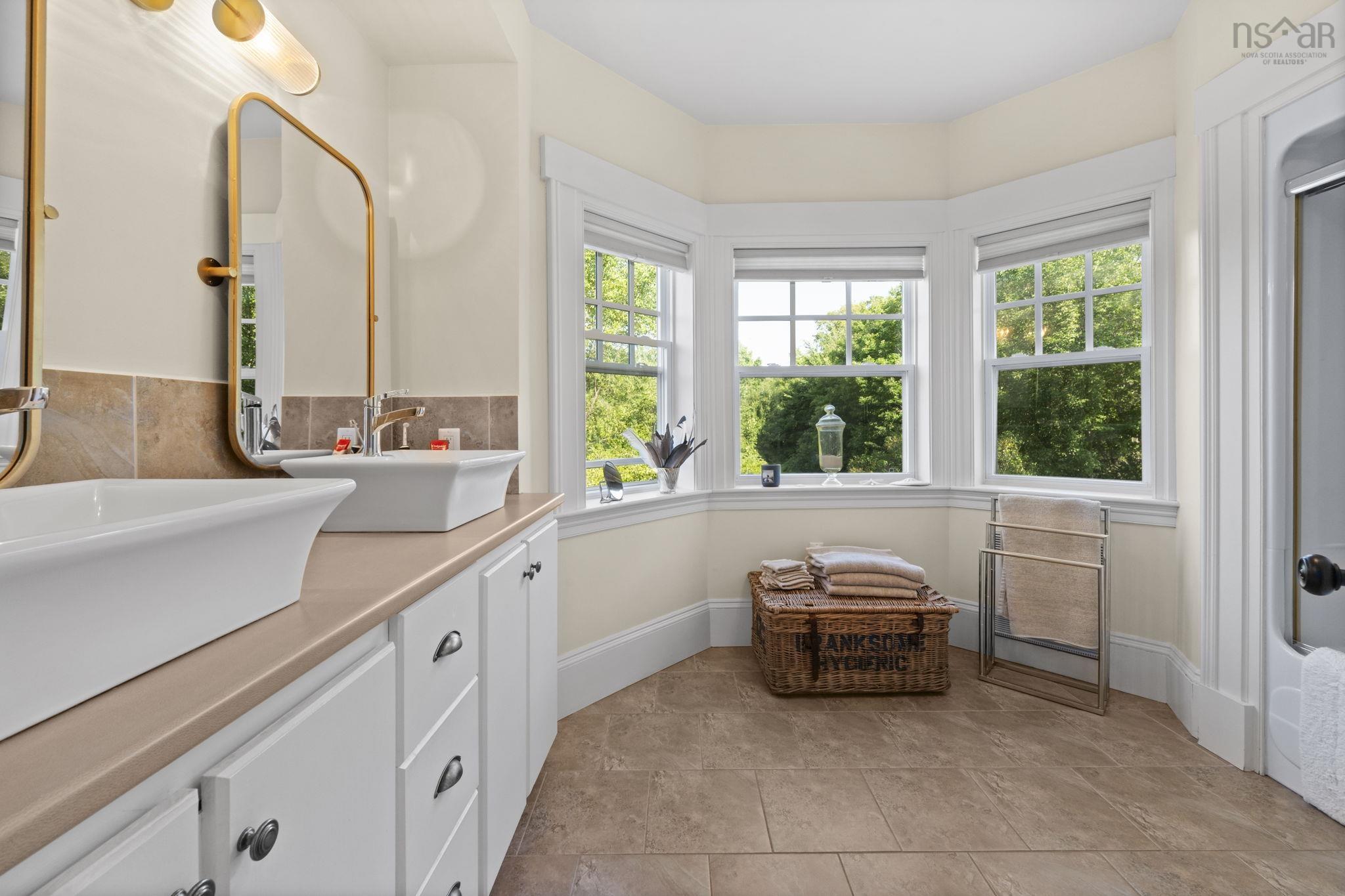 $679,999.00: 190 Main Street, Berwick