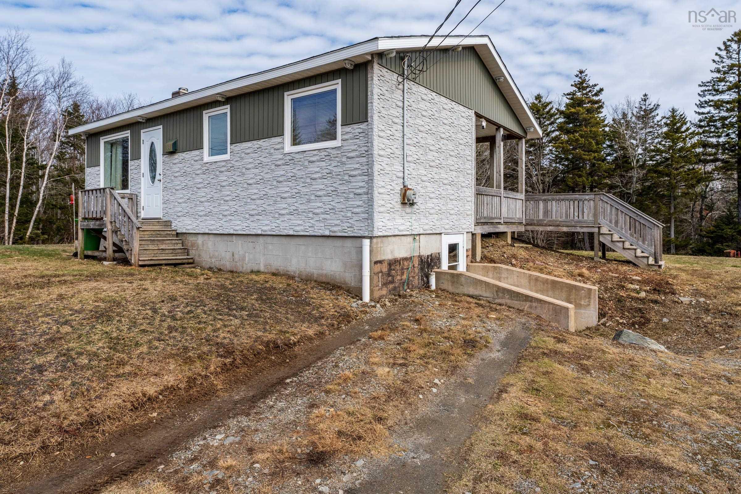 $215,000.00: 39 Oakridge Road, Church Point