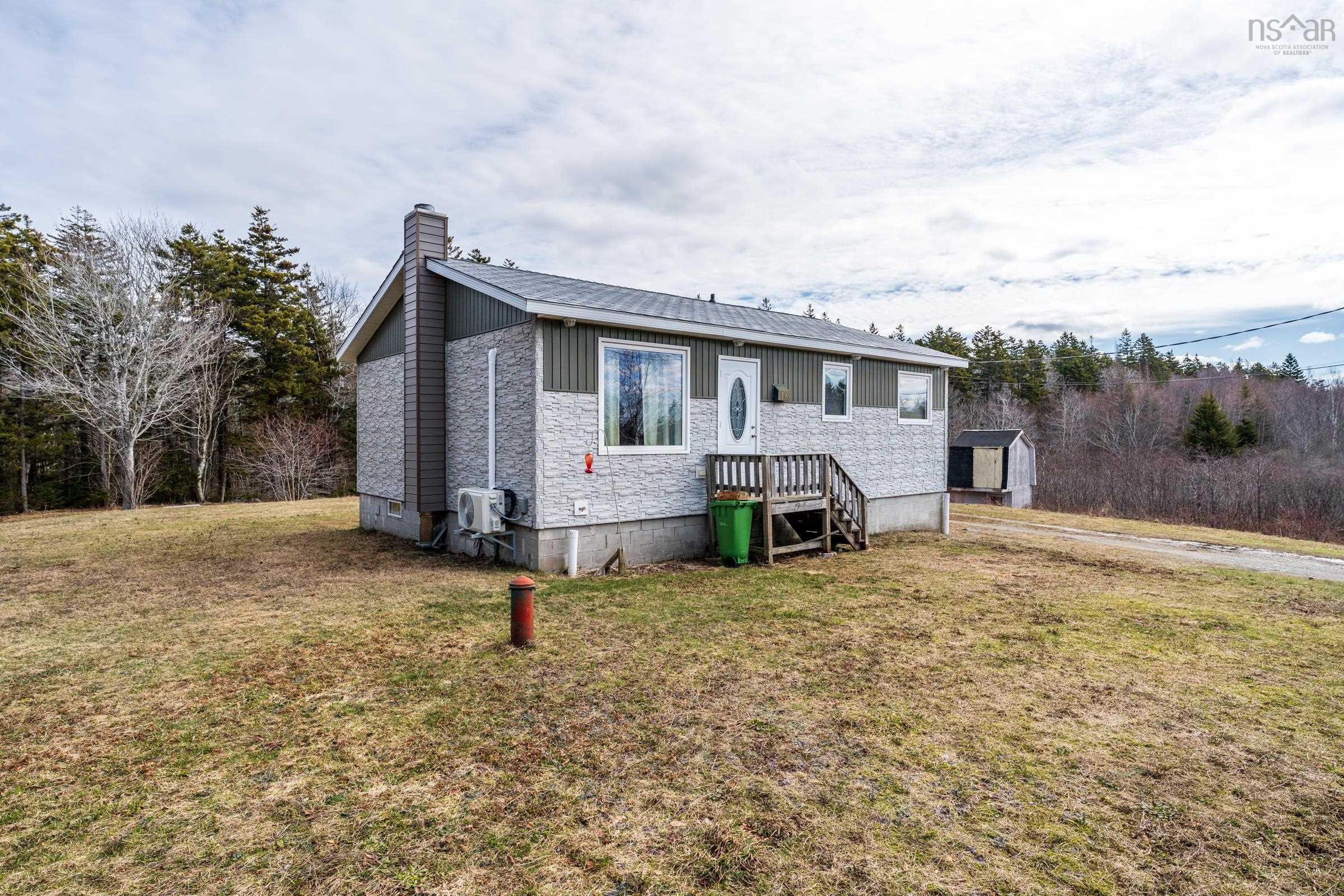 $215,000.00: 39 Oakridge Road, Church Point