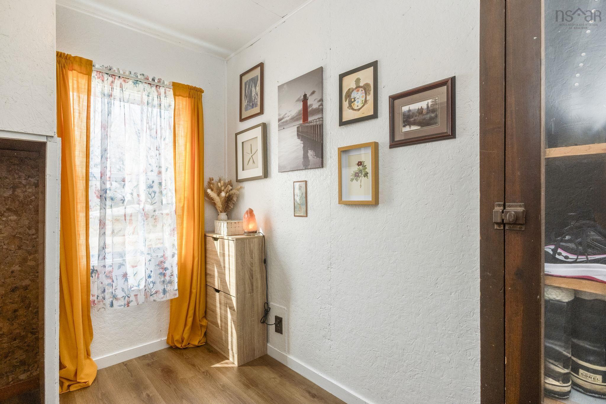 $345,000.00: 35 Pleasant Street, Melvern Square