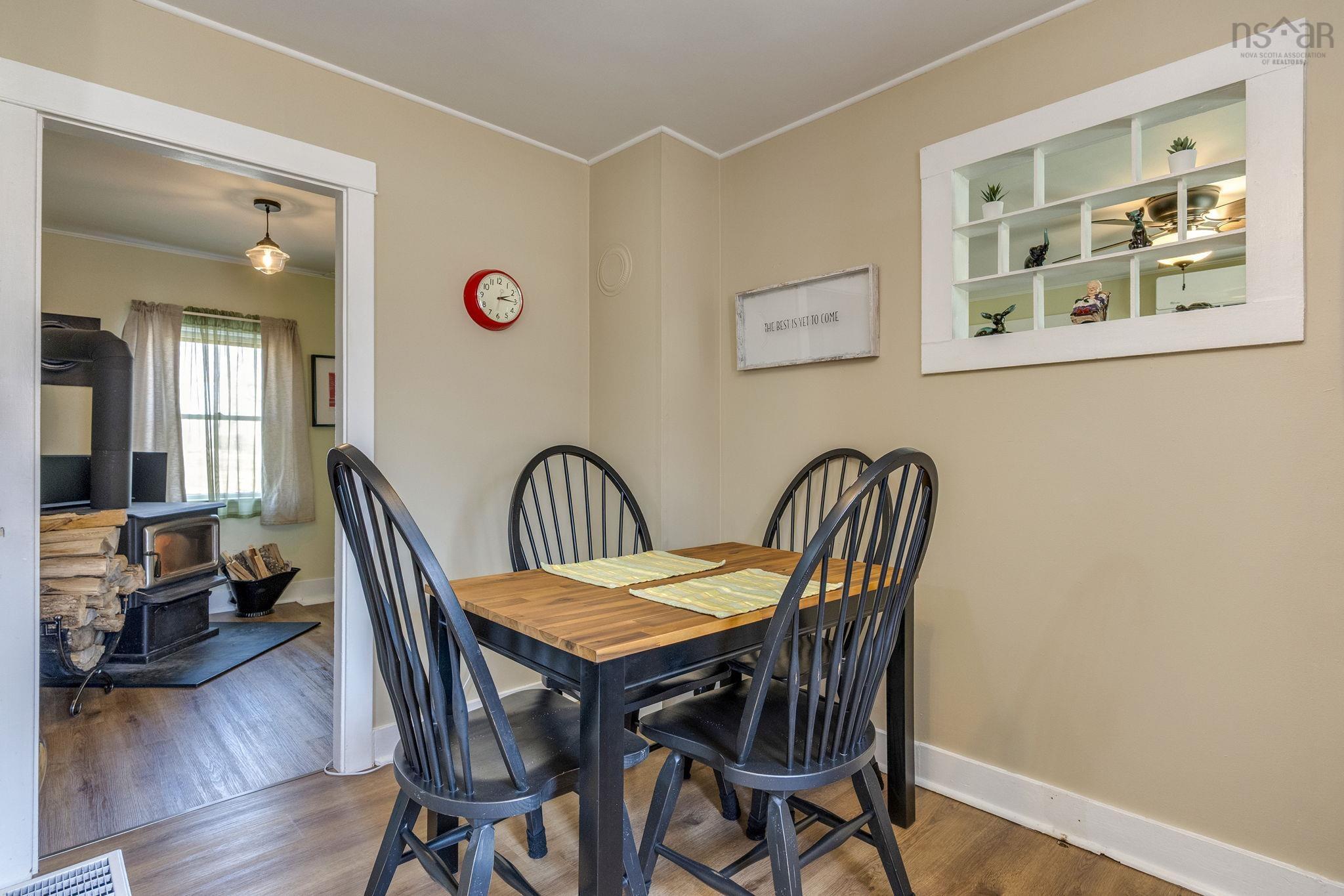 $345,000.00: 35 Pleasant Street, Melvern Square