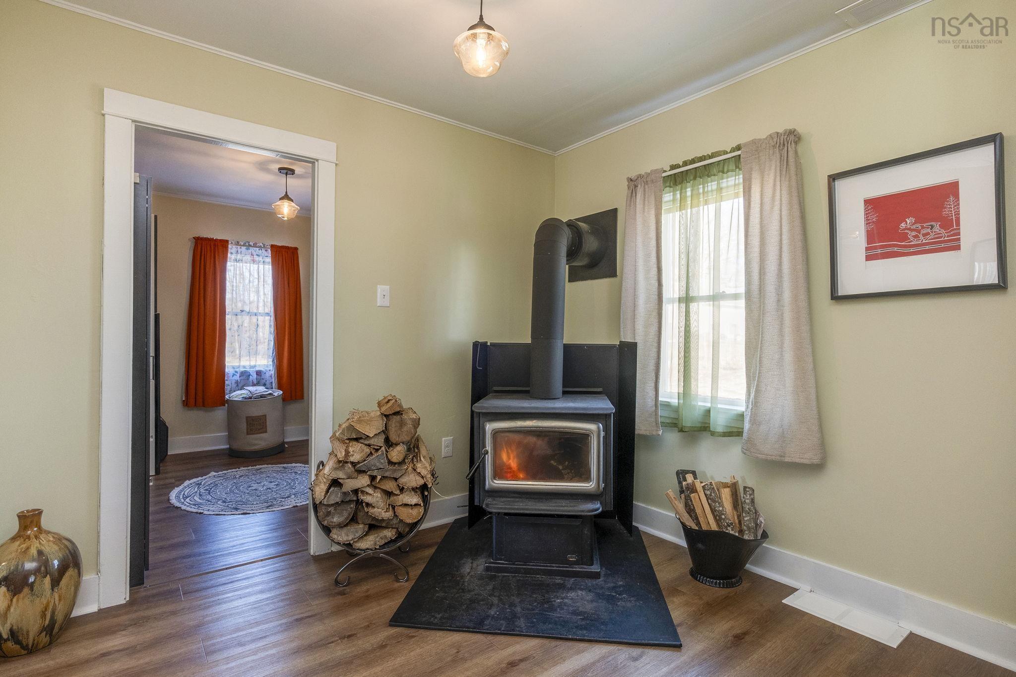 $345,000.00: 35 Pleasant Street, Melvern Square