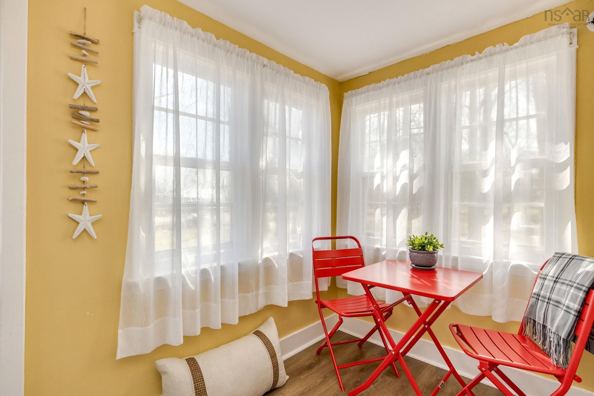 $345,000.00: 35 Pleasant Street, Melvern Square