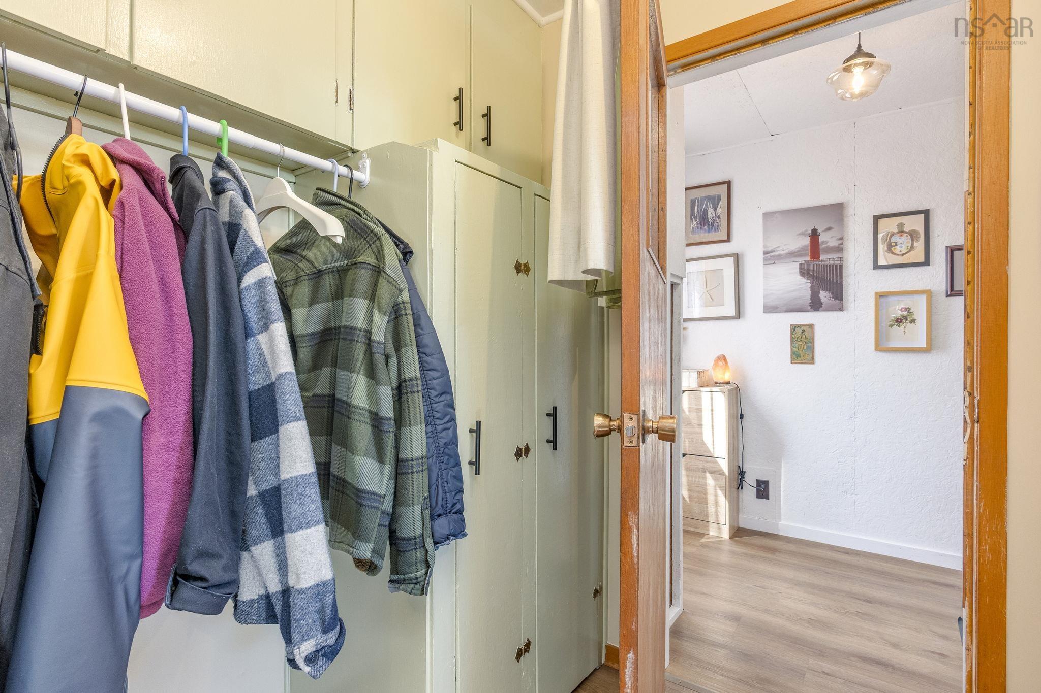 $345,000.00: 35 Pleasant Street, Melvern Square