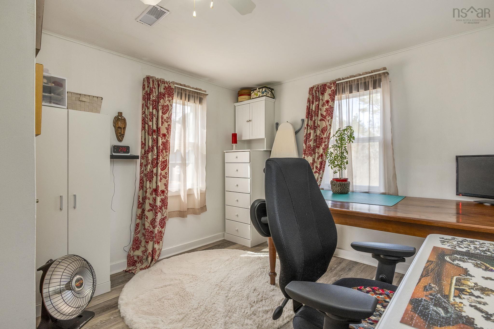 $345,000.00: 35 Pleasant Street, Melvern Square