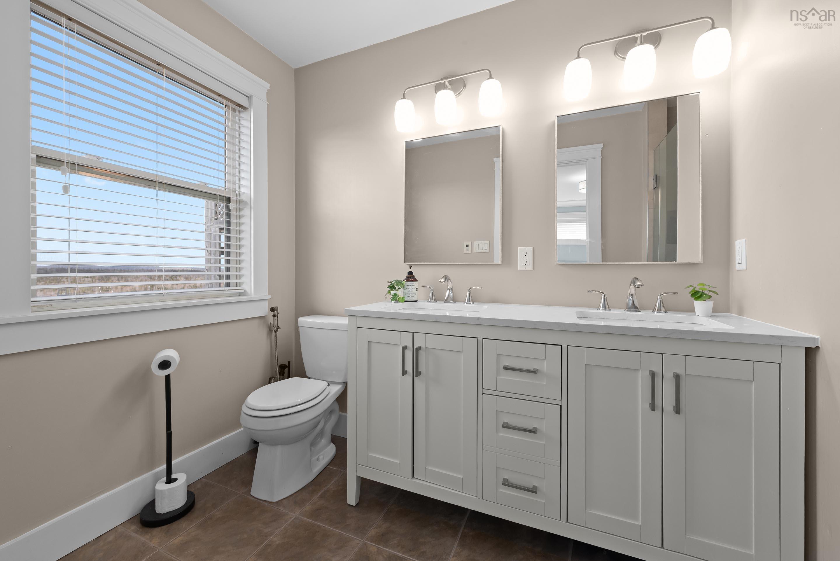 $634,900.00: 135 Maple Grove Avenue, Timberlea