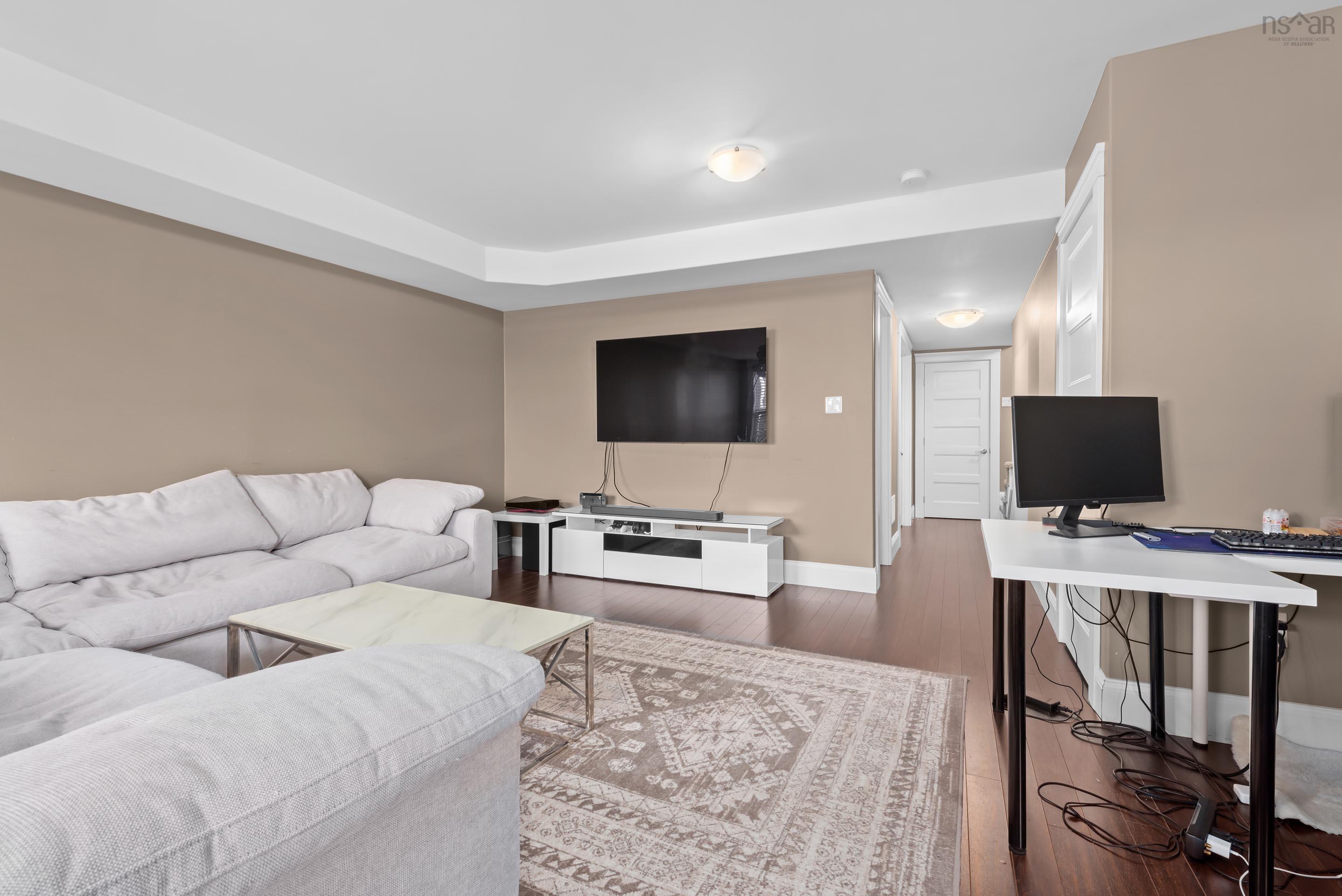 $634,900.00: 135 Maple Grove Avenue, Timberlea