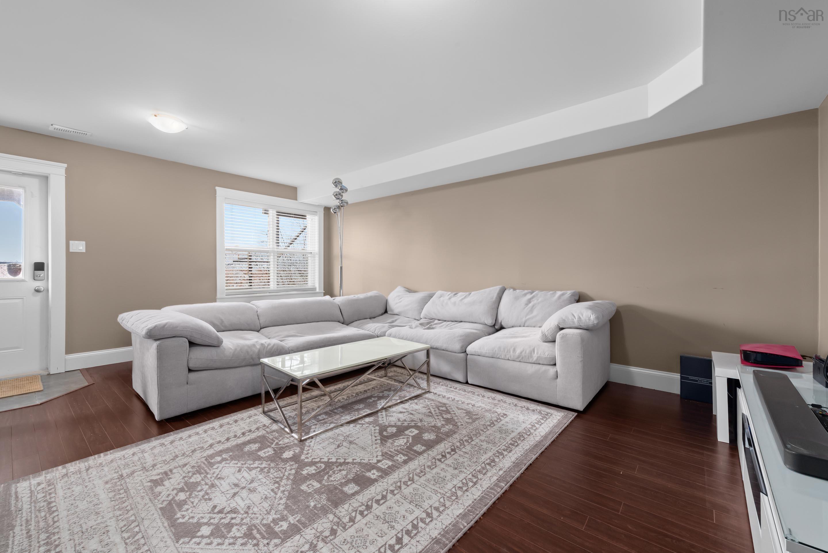 $634,900.00: 135 Maple Grove Avenue, Timberlea