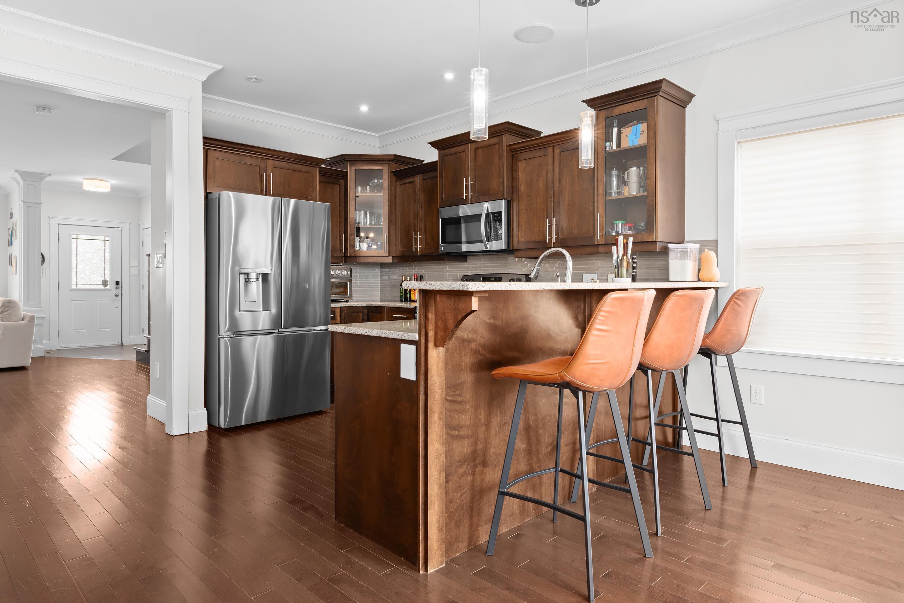 $634,900.00: 135 Maple Grove Avenue, Timberlea