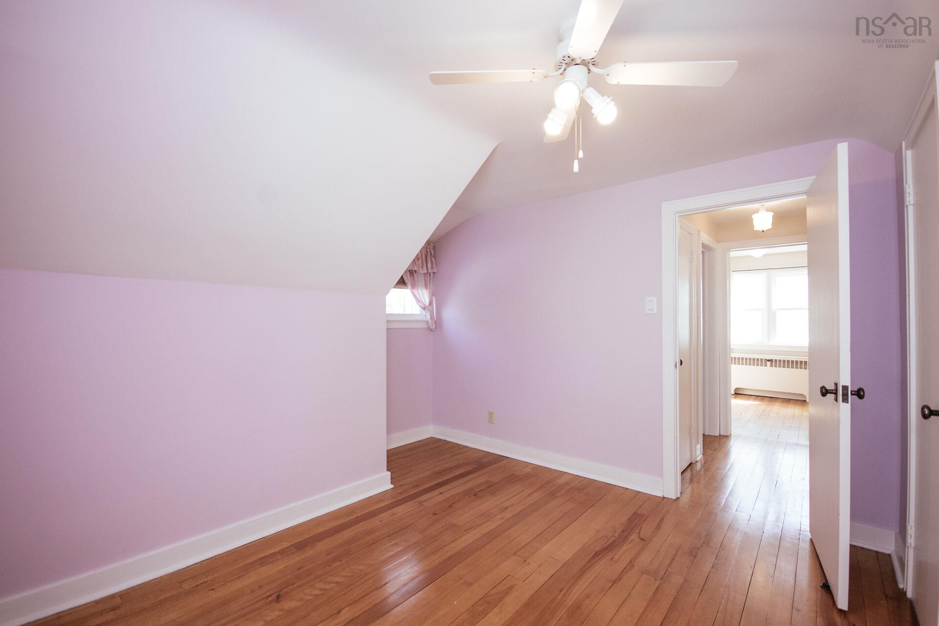 $698,000.00: 2879 RALPH DEVLIN Drive, Halifax