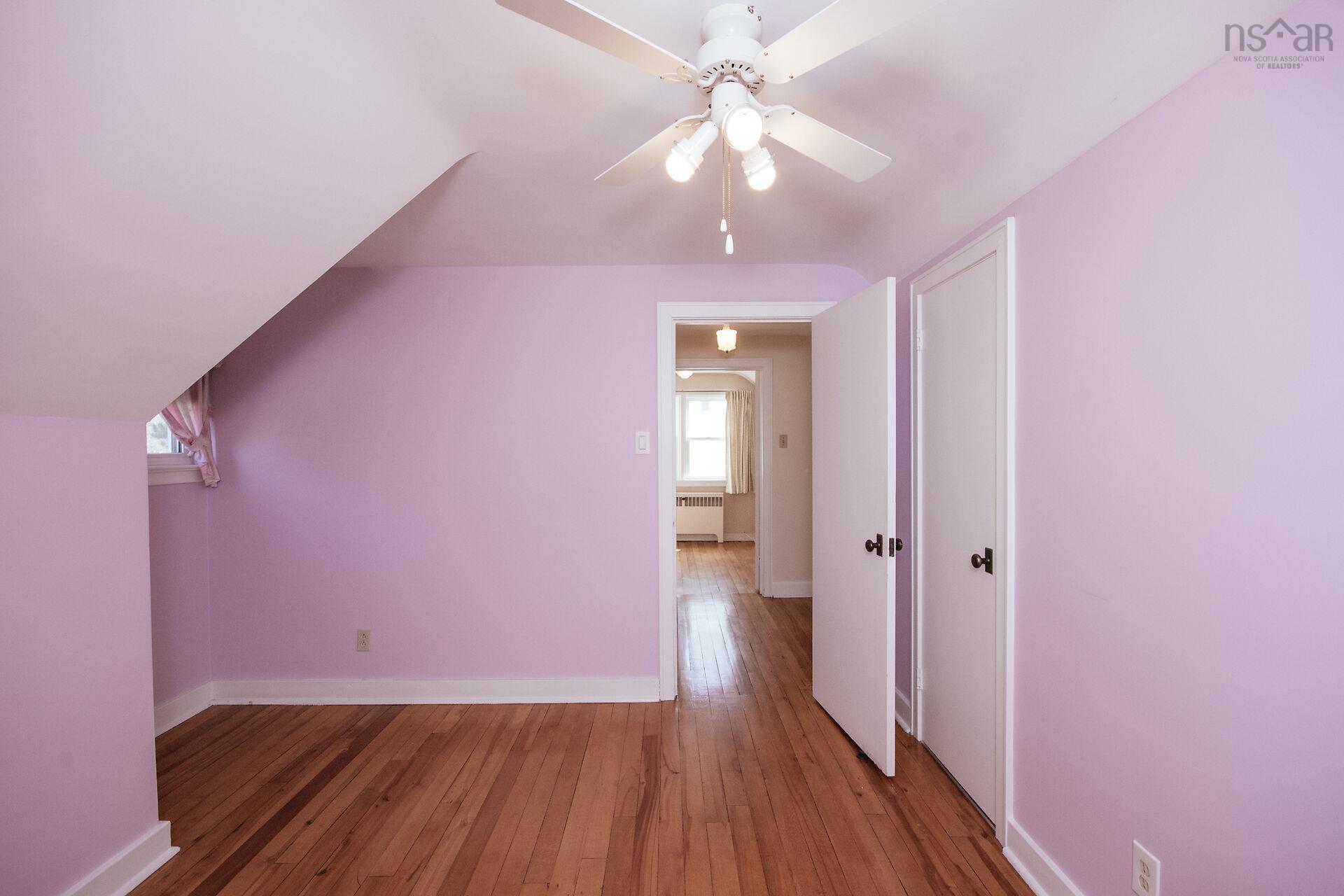 $698,000.00: 2879 RALPH DEVLIN Drive, Halifax