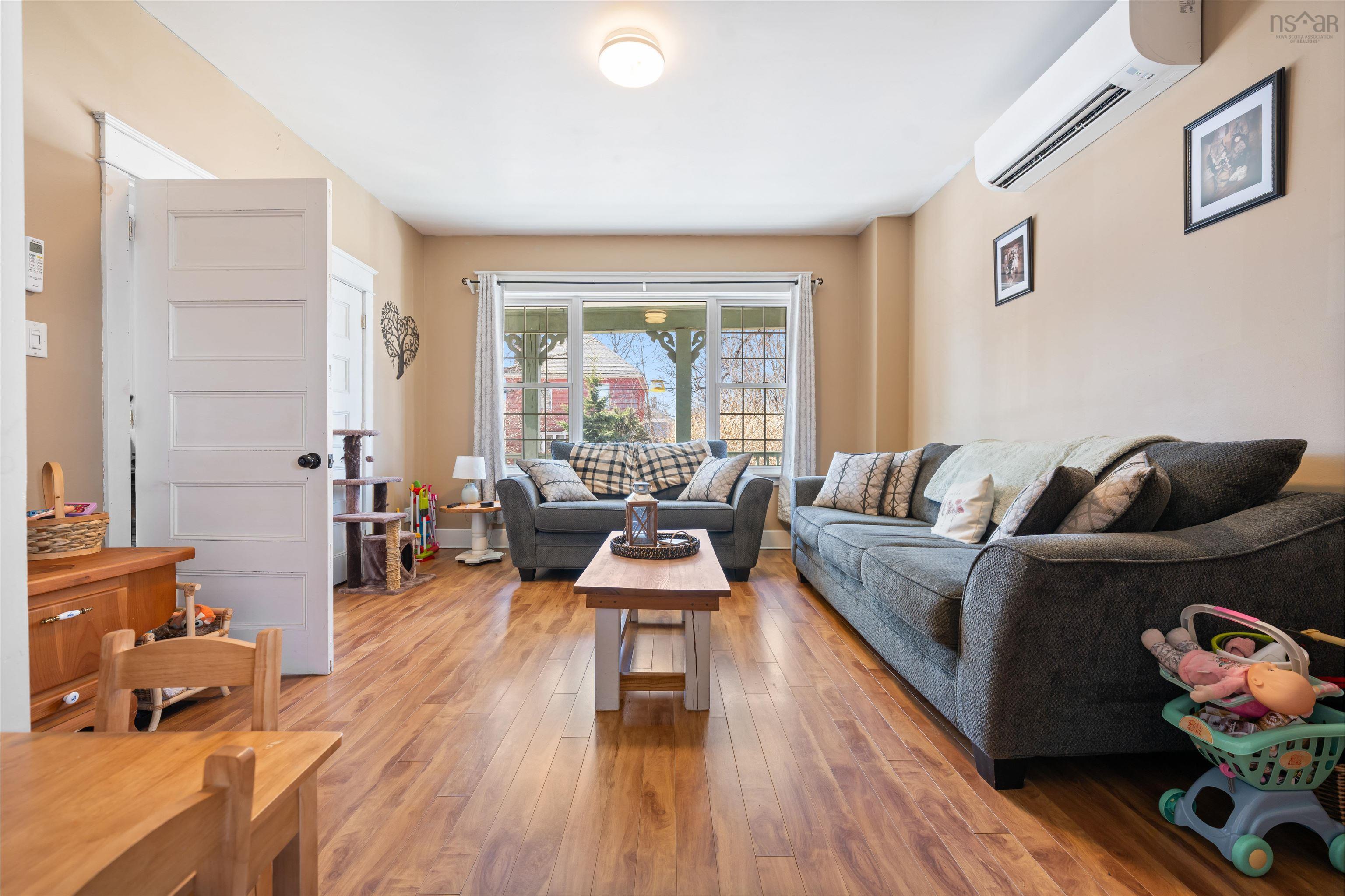 $249,900.00: 2 Davison Street, Amherst