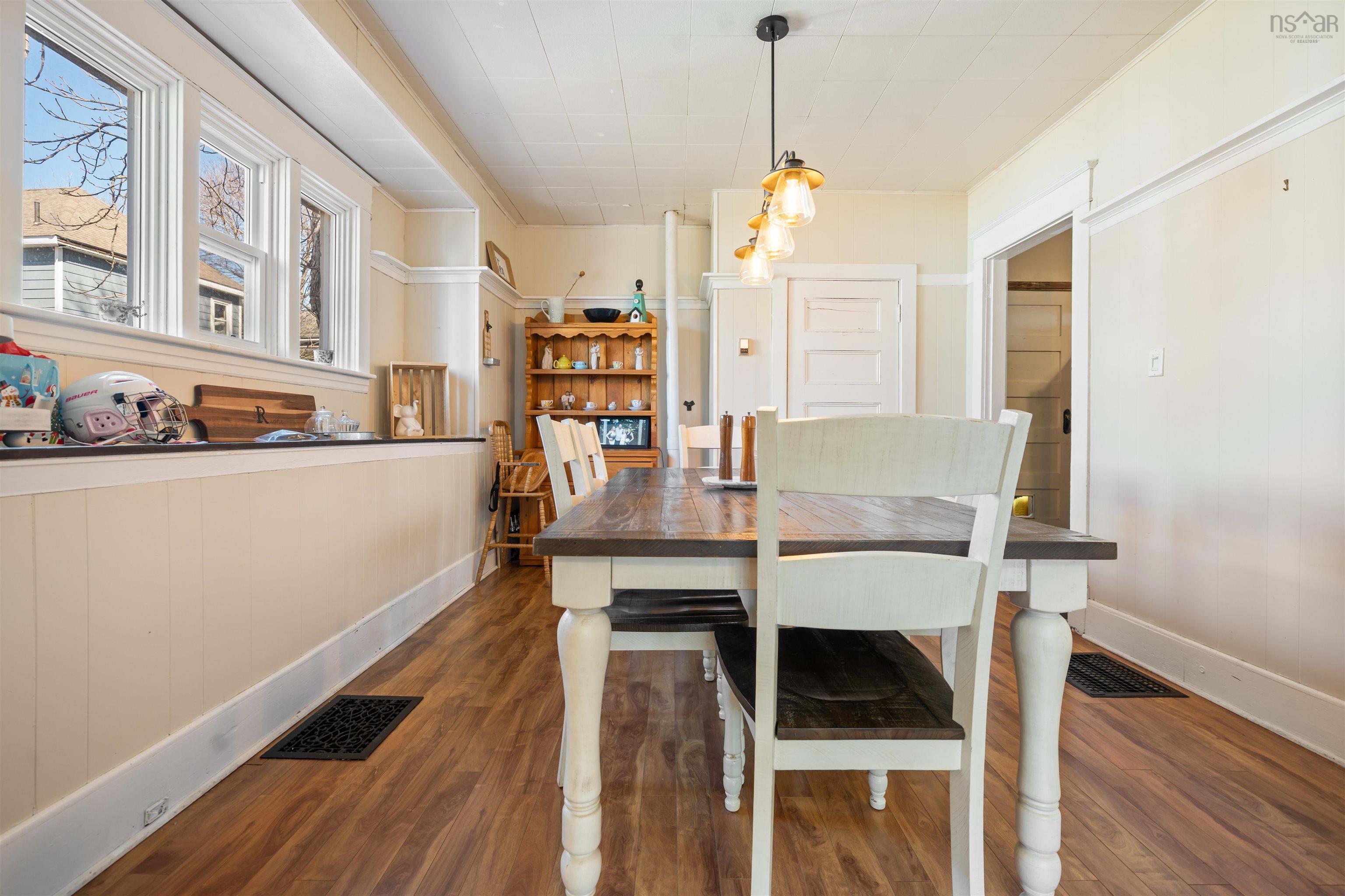 $249,900.00: 2 Davison Street, Amherst