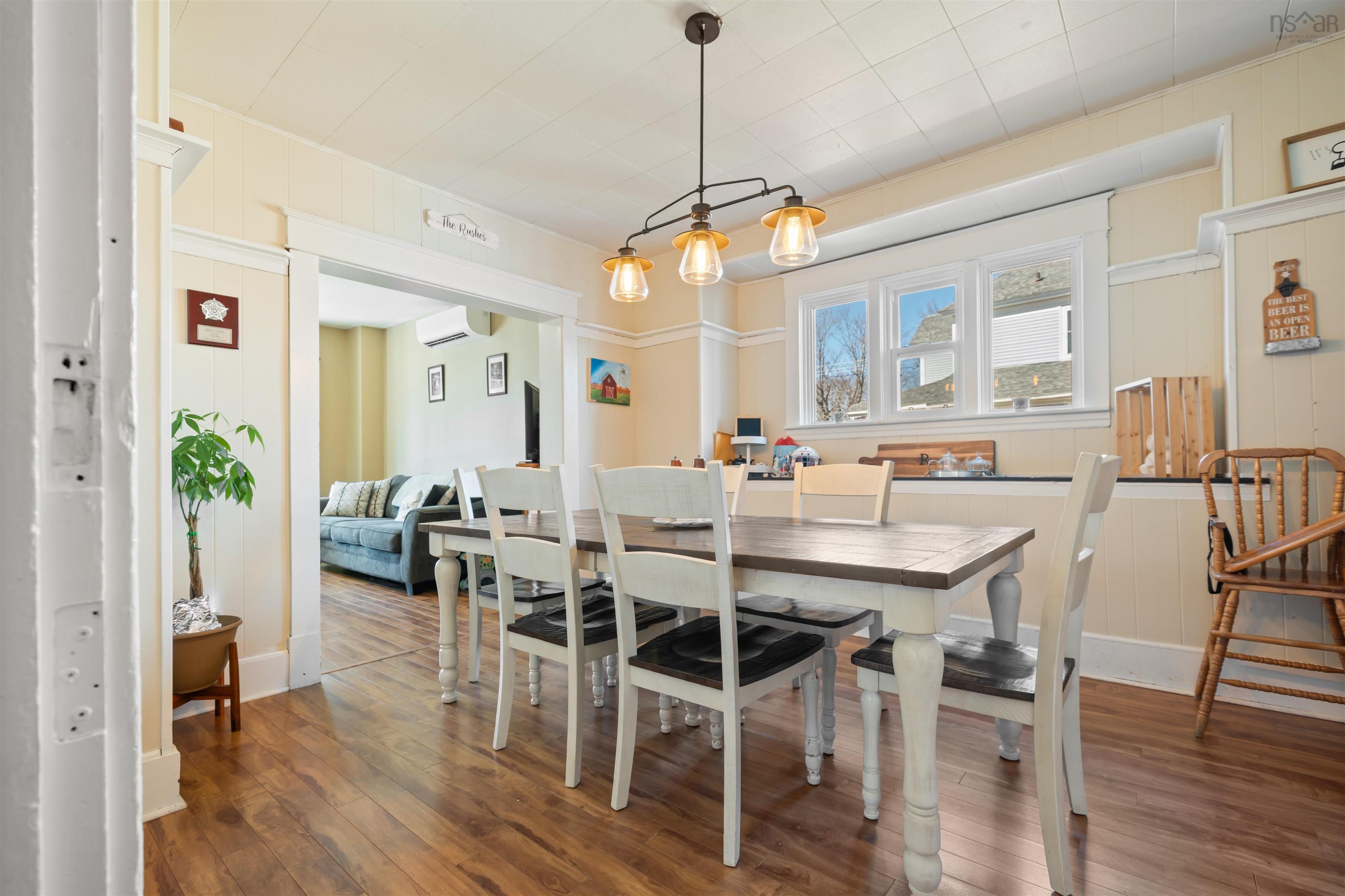 $249,900.00: 2 Davison Street, Amherst