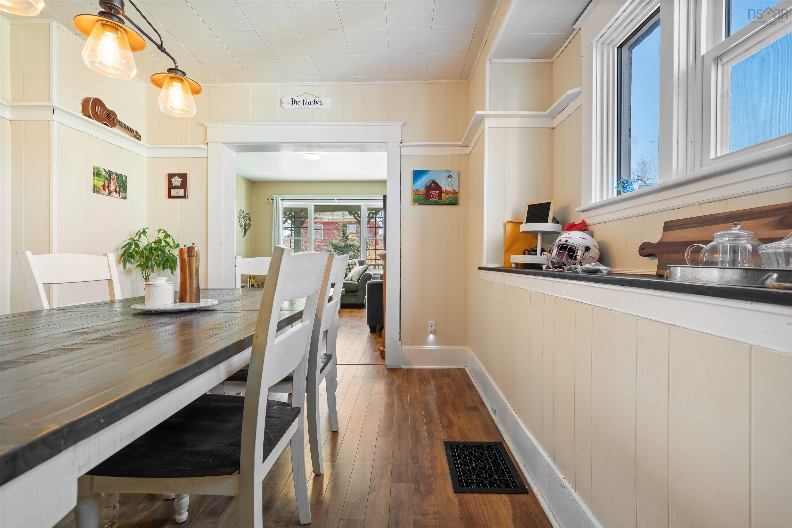 $249,900.00: 2 Davison Street, Amherst